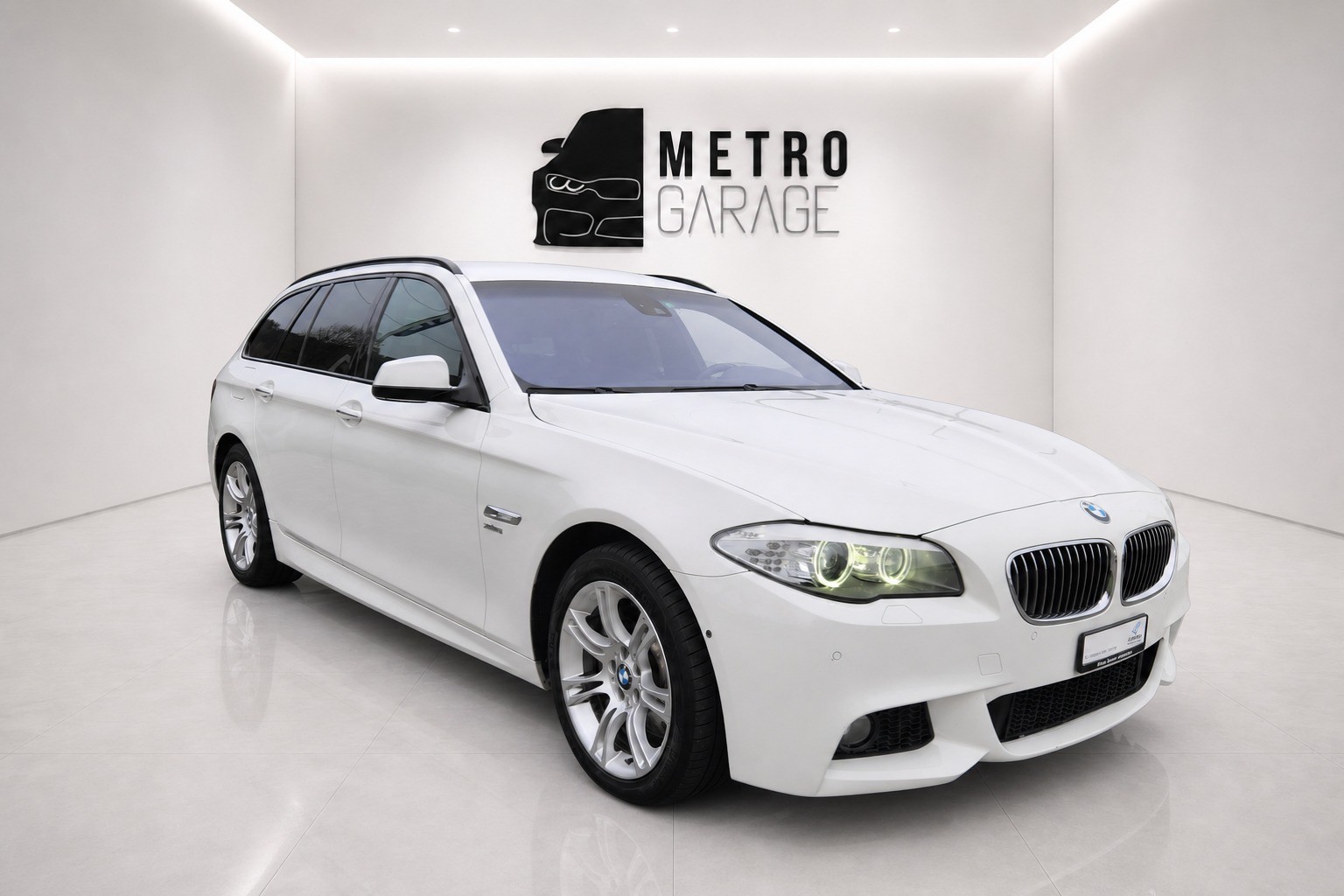 BMW 525d xDrive Touring Steptronic-image-4