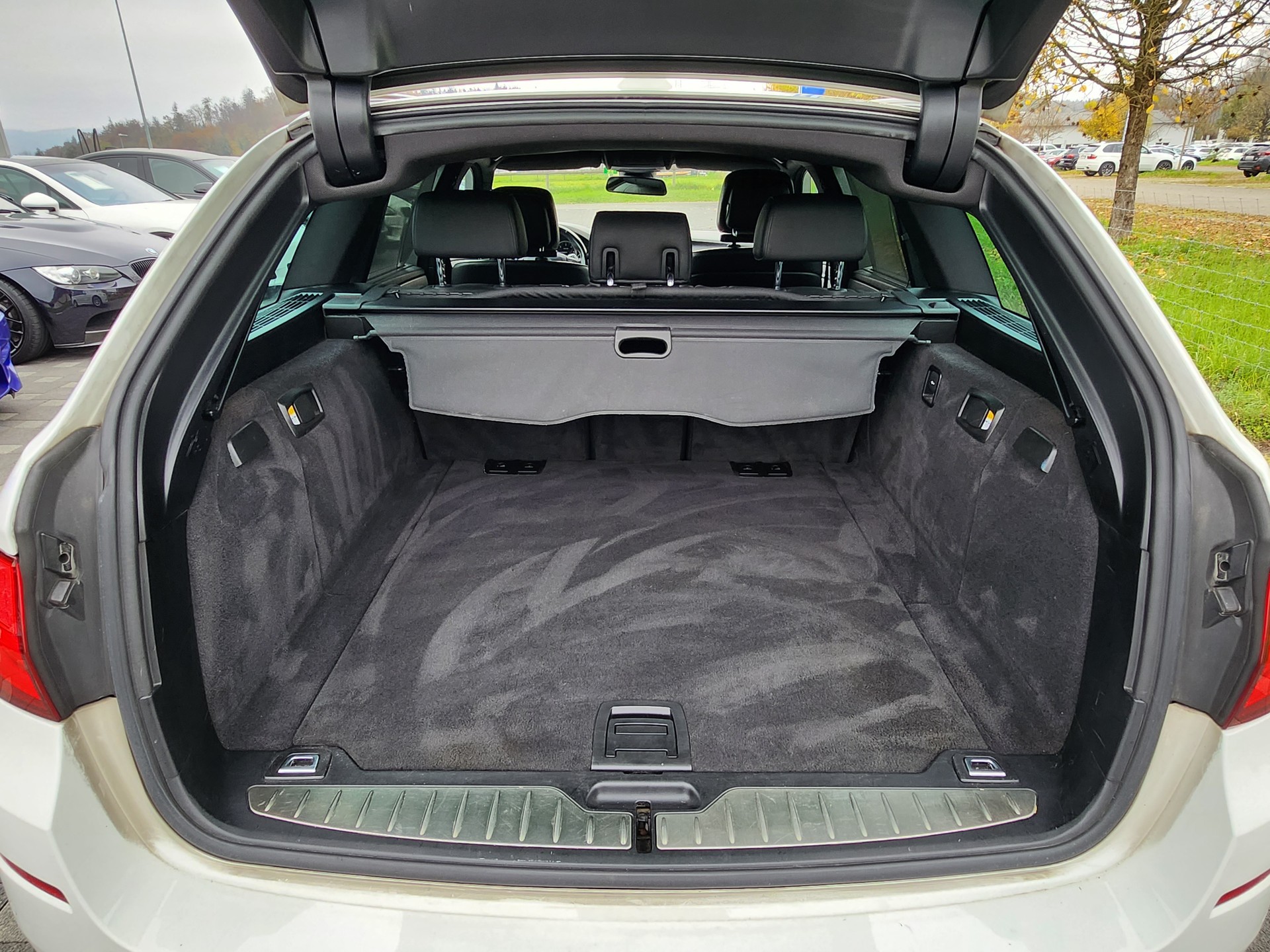 BMW 525d xDrive Touring Steptronic-image-14