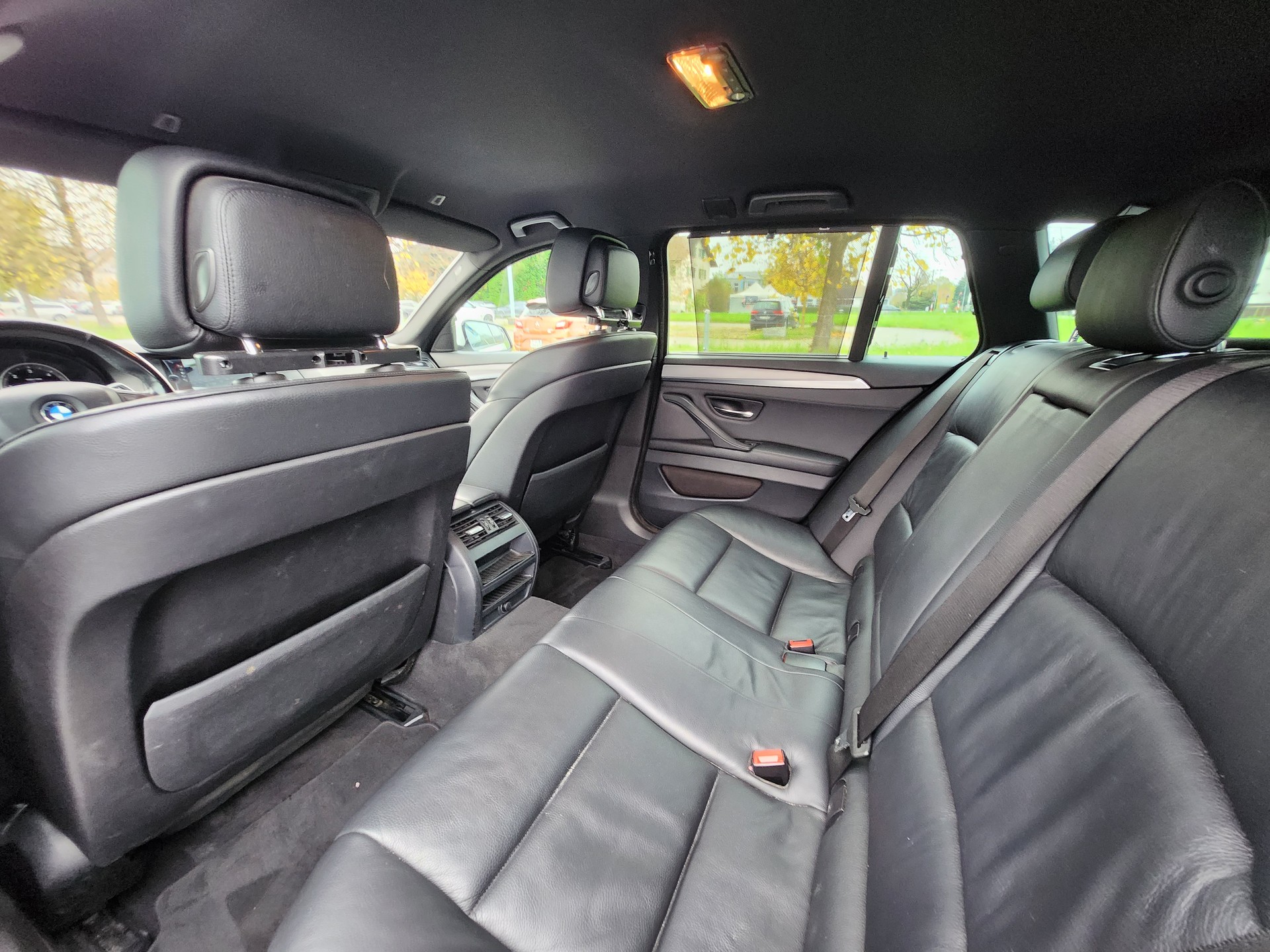 BMW 525d xDrive Touring Steptronic-image-12