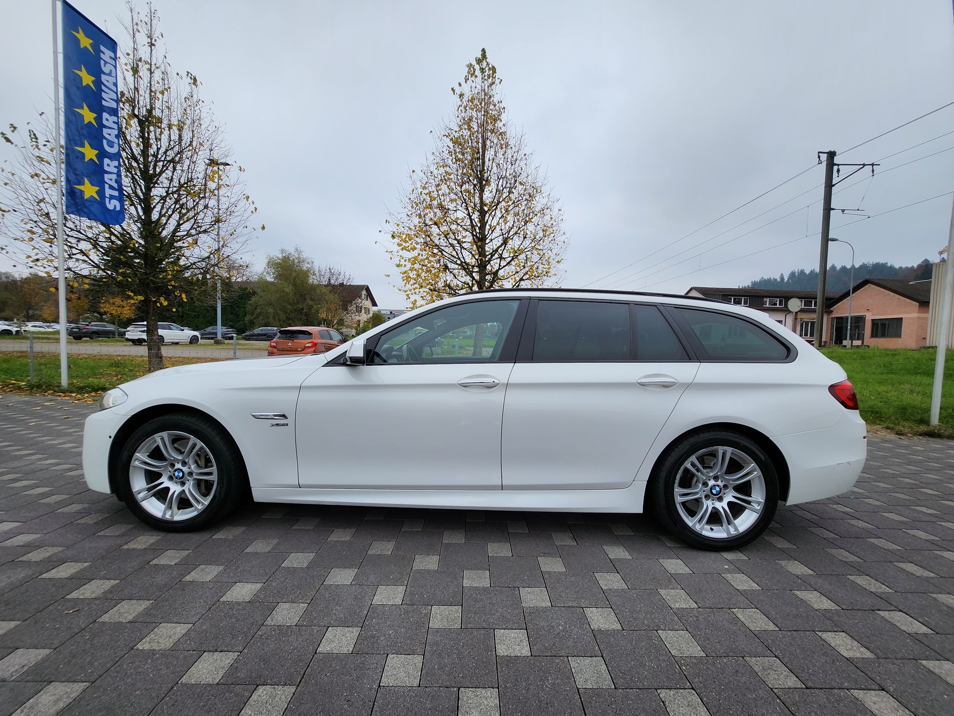 BMW 525d xDrive Touring Steptronic-image-2
