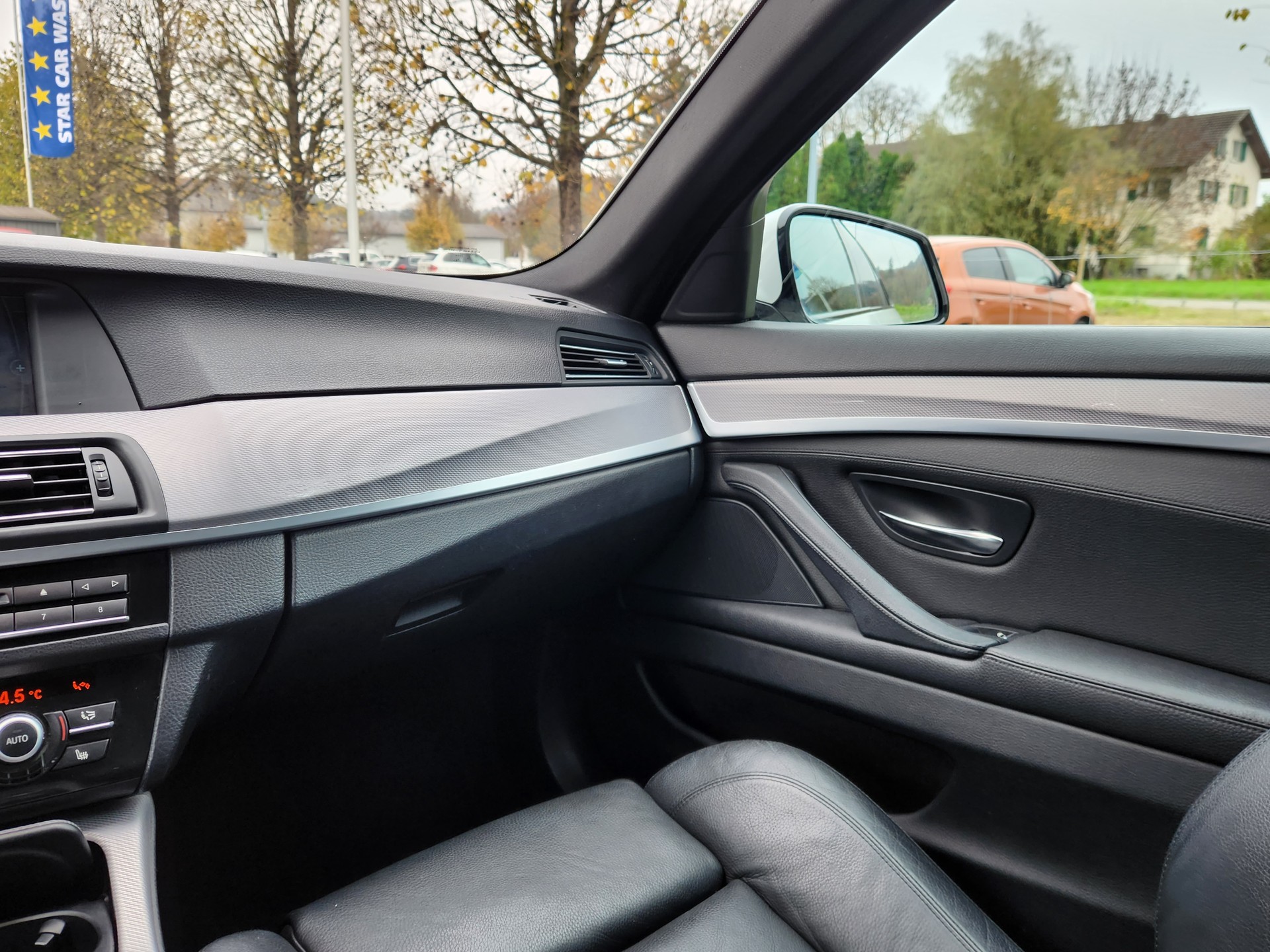 BMW 525d xDrive Touring Steptronic-image-10