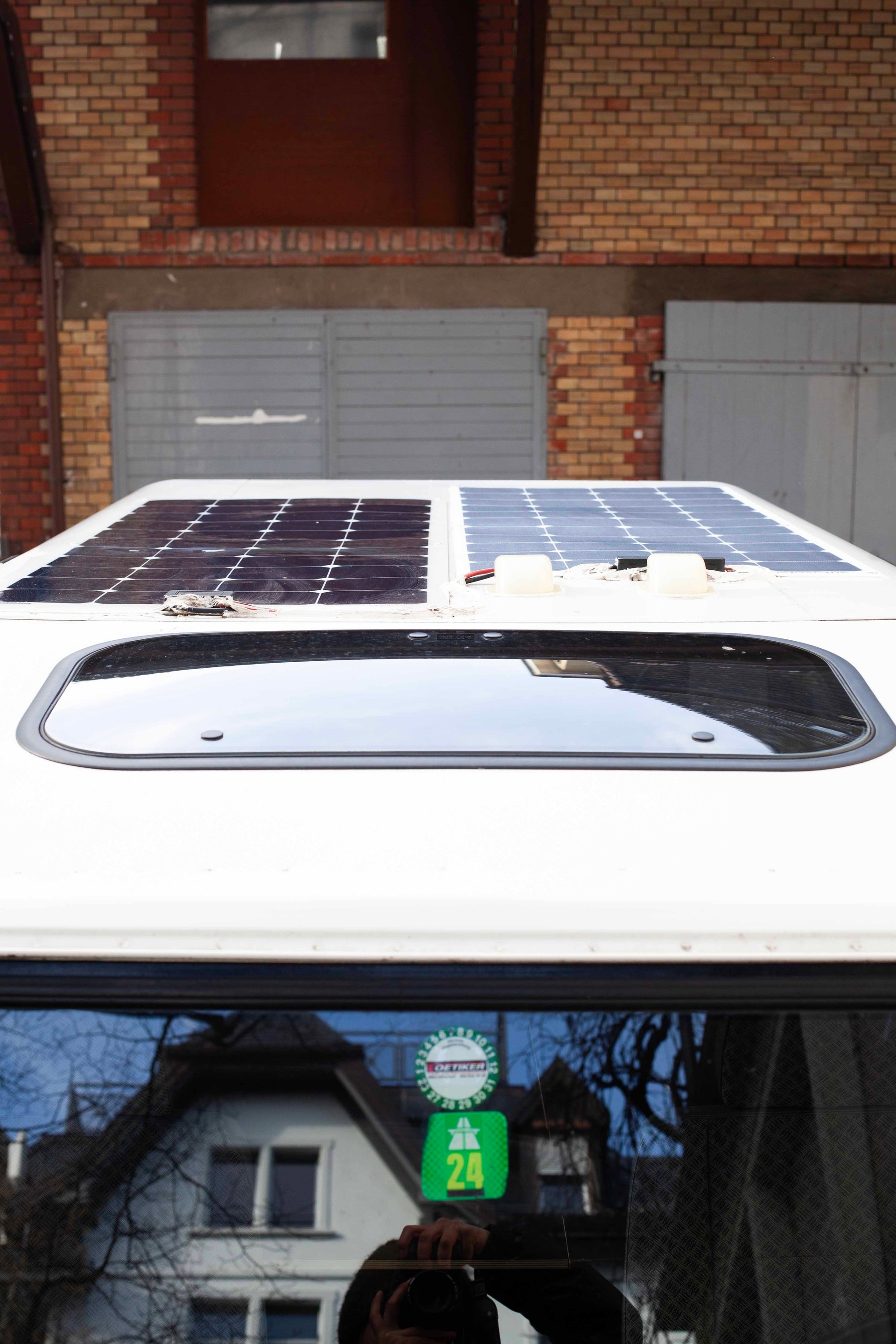LAND ROVER Defender 110 Td5 - autark mit Solarpanels-image-6