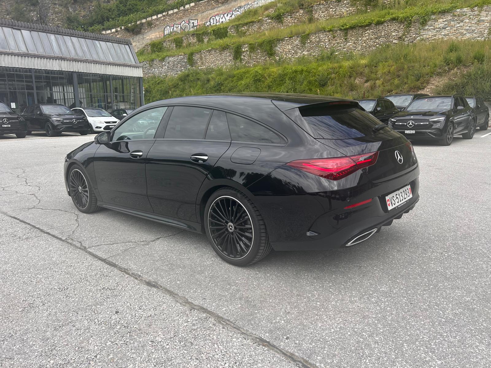 MERCEDES-BENZ CLA Shooting Brake 250 4Matic 8G-DCT-image-2