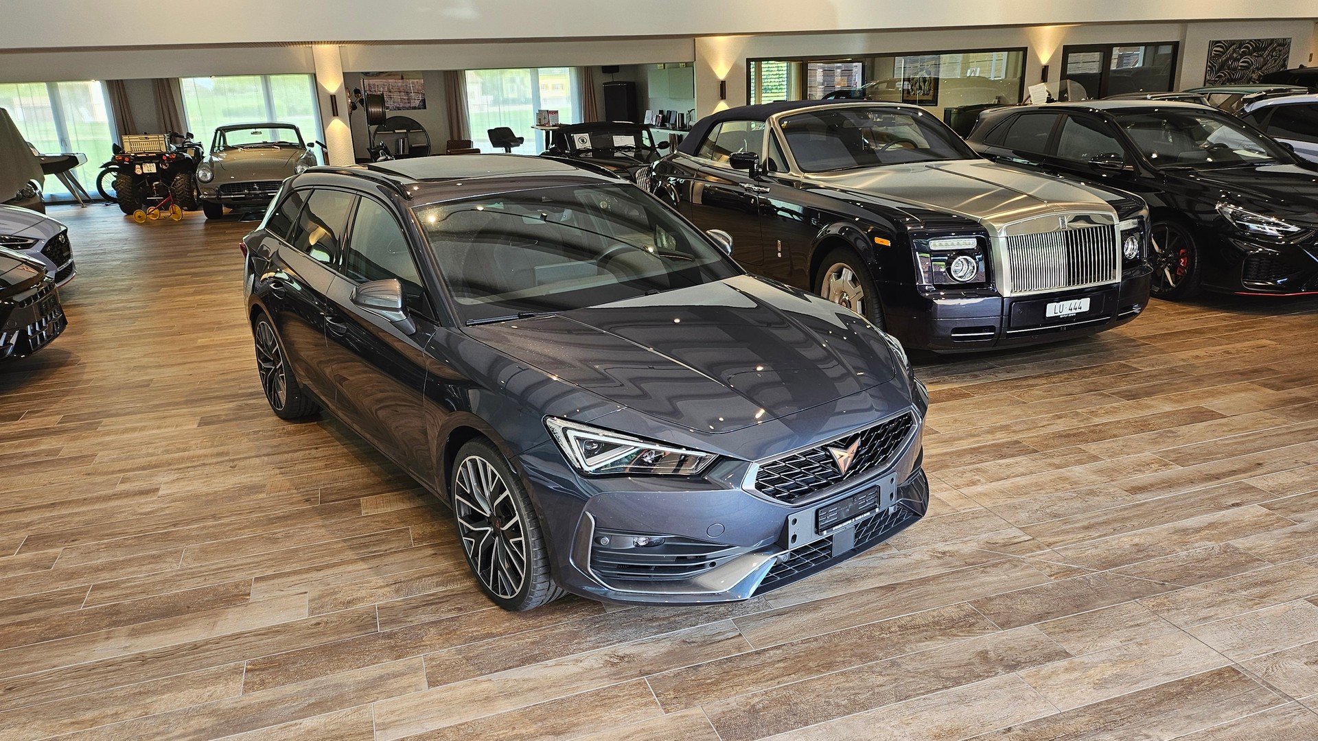 CUPRA LEON ST 2.0 TSI VZ DSG 4Drive-image-5