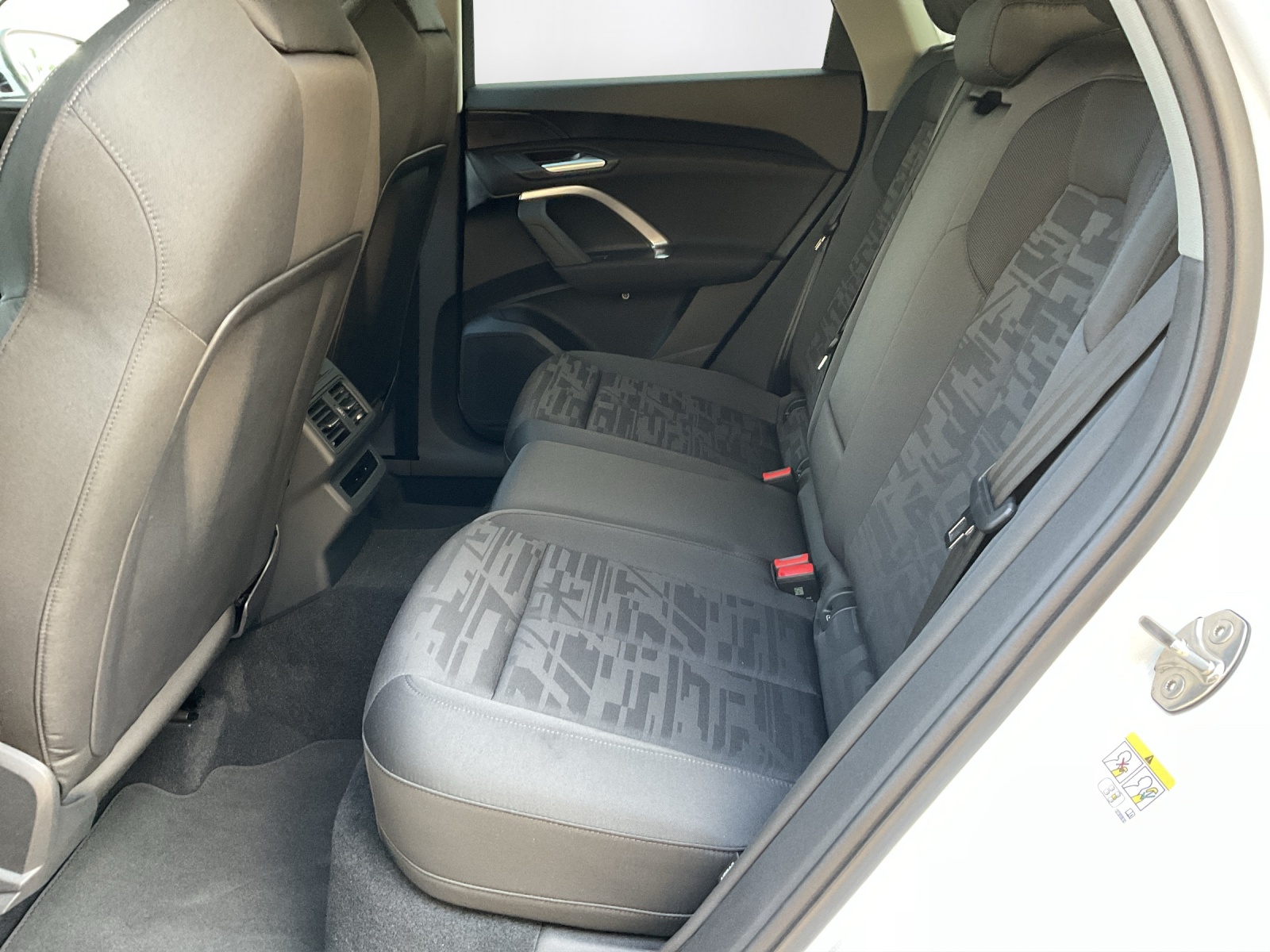 AUDI Q5 TDI quattro 150 kW S-tronic-image-10