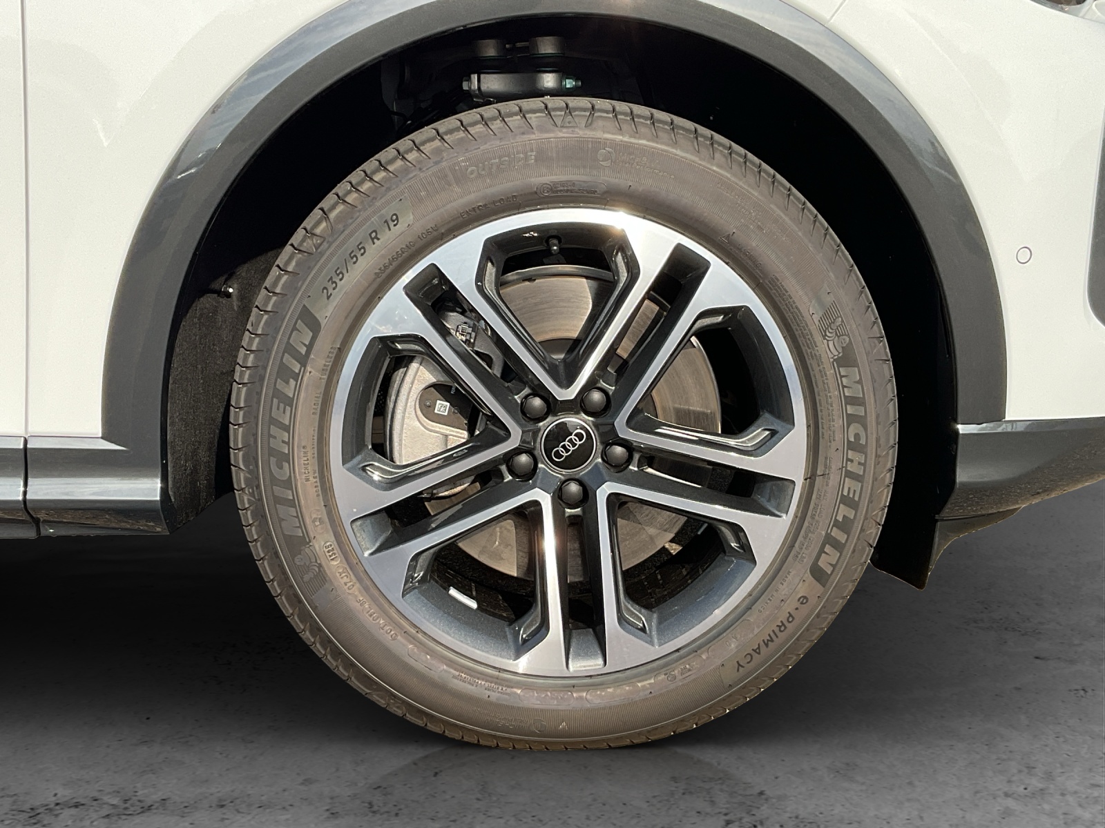 AUDI Q5 TDI quattro 150 kW S-tronic-image-12