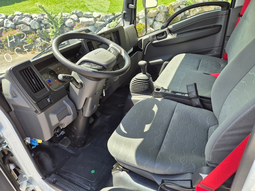 ISUZU M 27 E-image-6