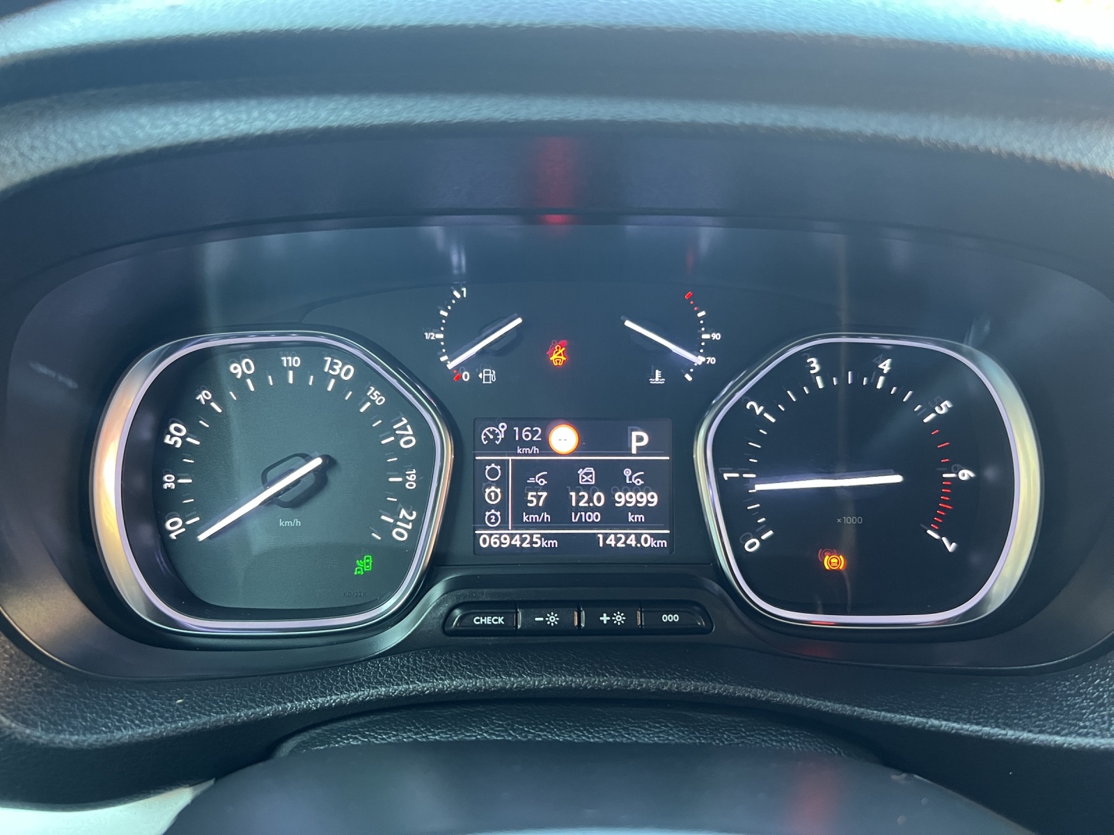 OPEL Zafira Life 2.0 CDTI Business Edition M Automatik-image-23