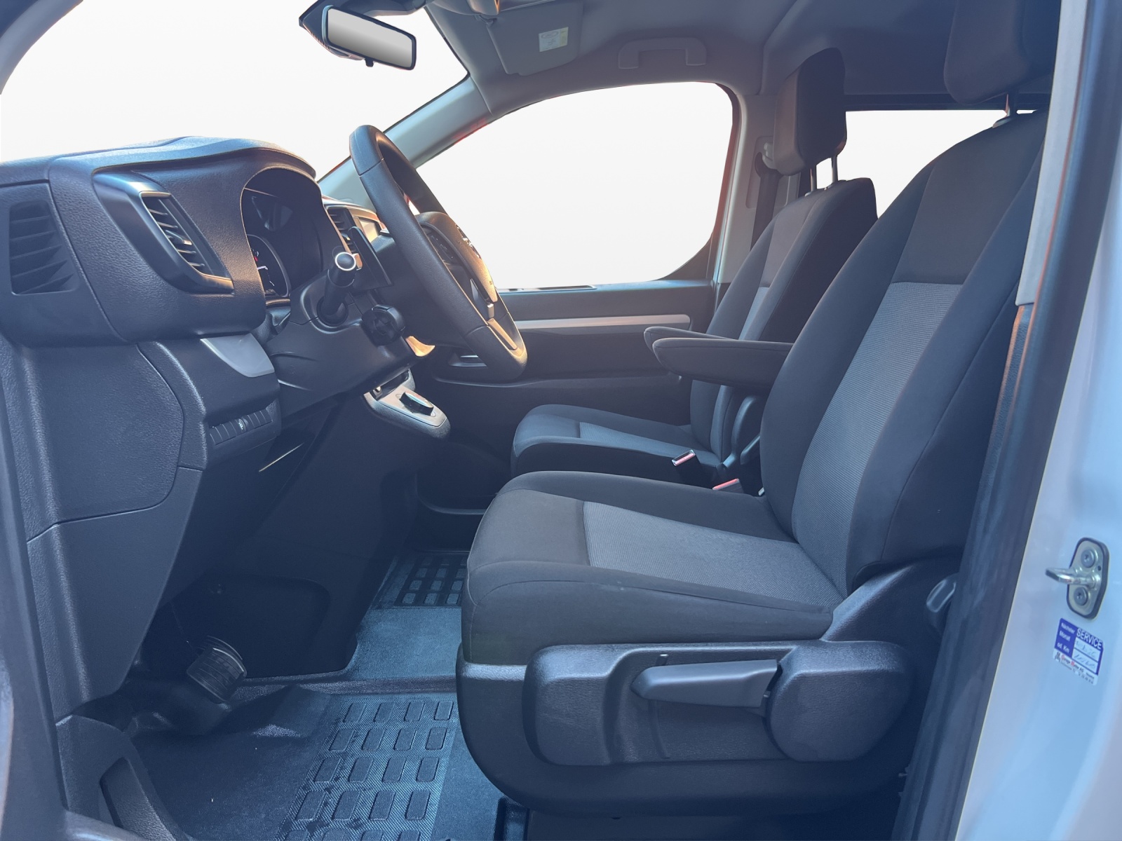 OPEL Zafira Life 2.0 CDTI Business Edition M Automatik-image-8