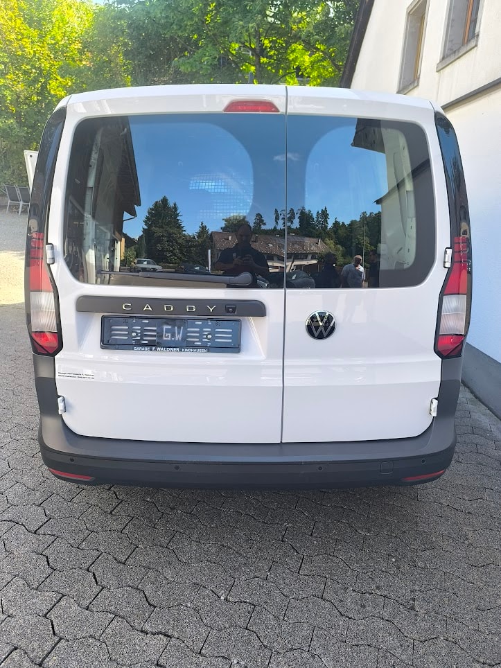 VW Caddy Cargo 2.0TDI DSG-image-15