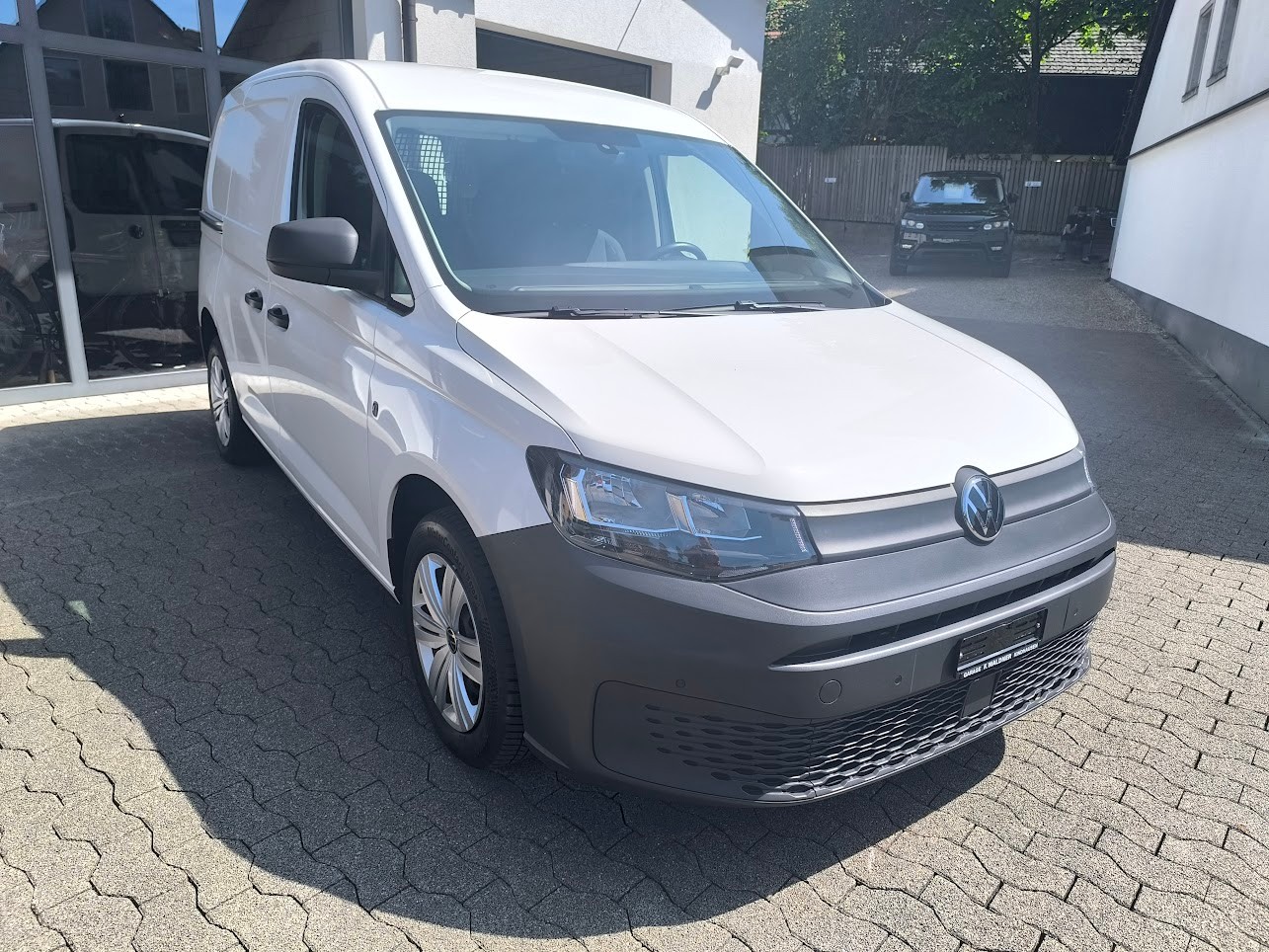 VW Caddy Cargo 2.0TDI DSG-image-4