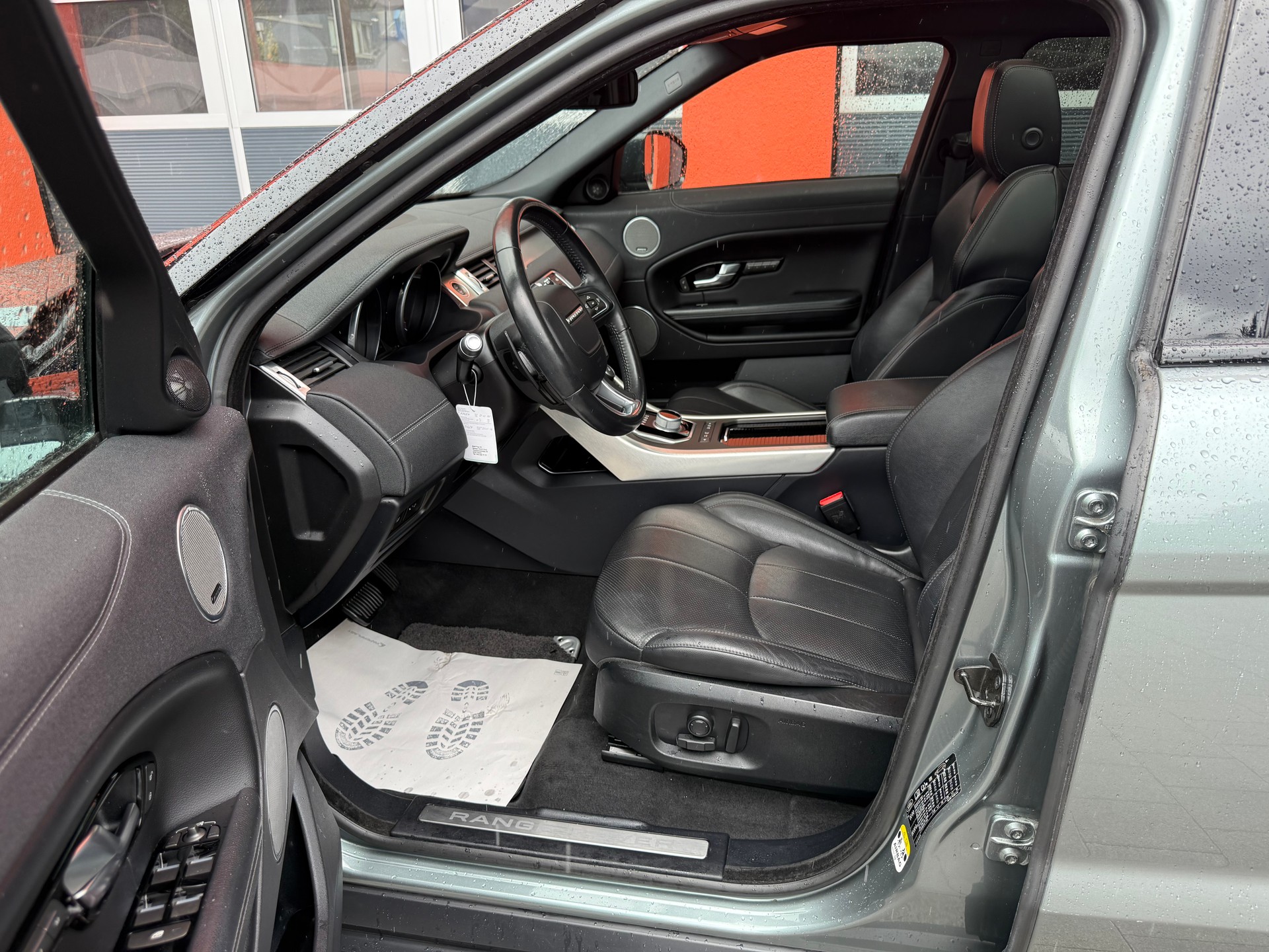 LAND ROVER Range Rover Evoque 2.0 Si4 HSE Dynamic AT9-image-10