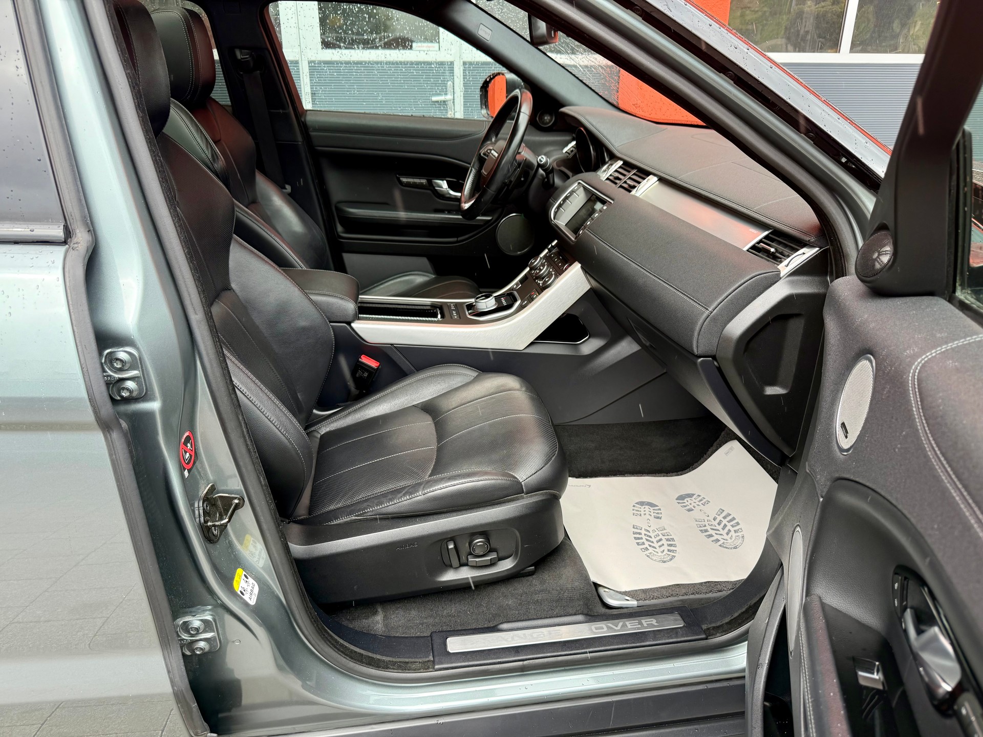 LAND ROVER Range Rover Evoque 2.0 Si4 HSE Dynamic AT9-image-11