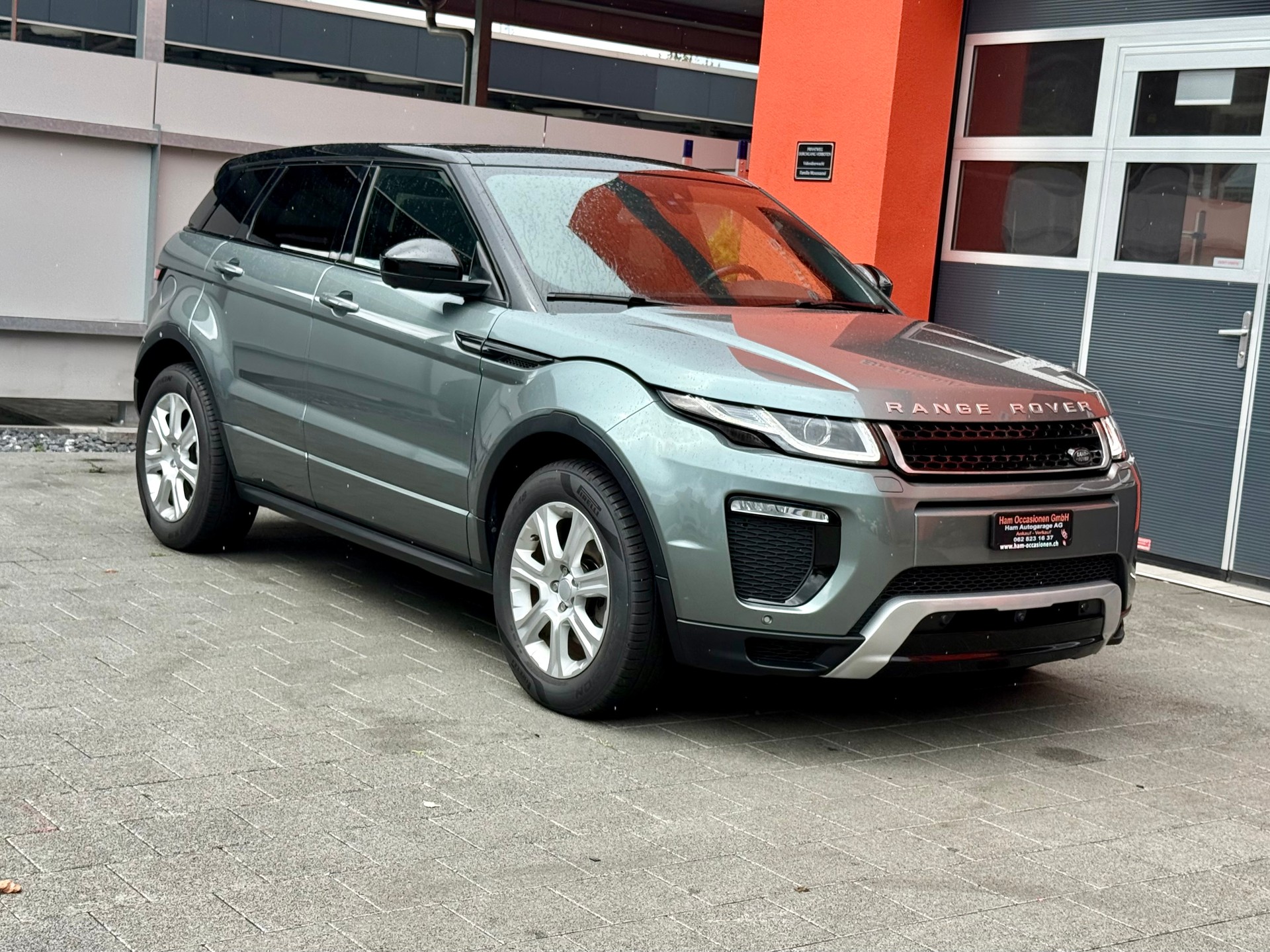 LAND ROVER Range Rover Evoque 2.0 Si4 HSE Dynamic AT9-image-4