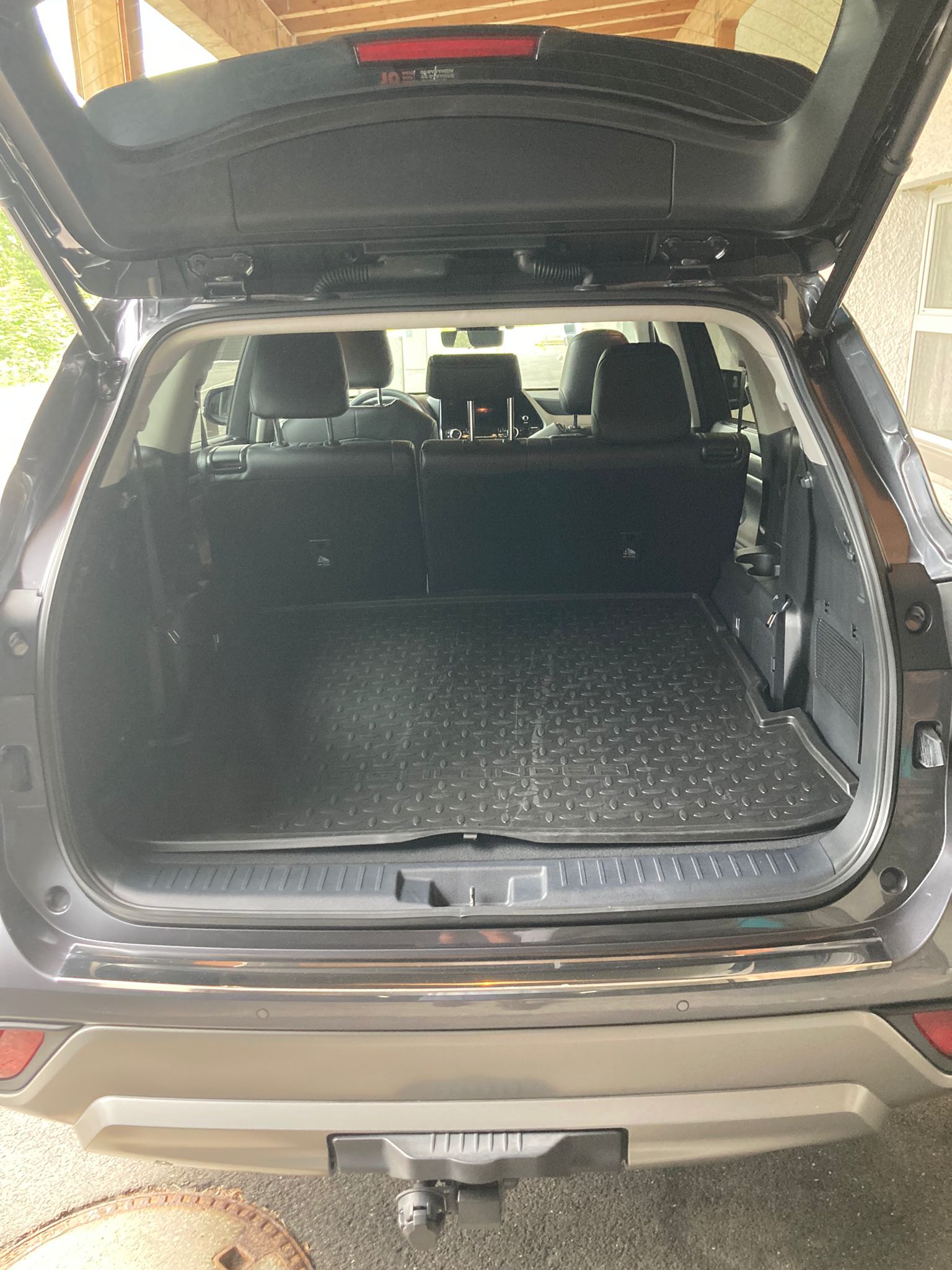 TOYOTA Highlander 2.5 HSD Premium e-CVT-image-4