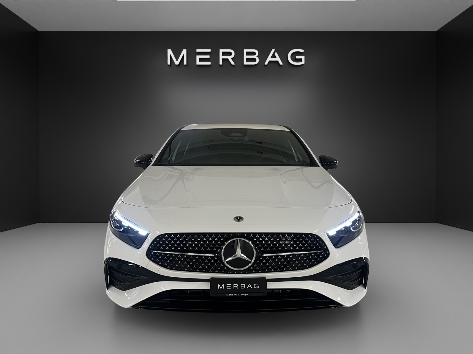 MERCEDES-BENZ A 250 e EQ Star 8G-DCT-image-1