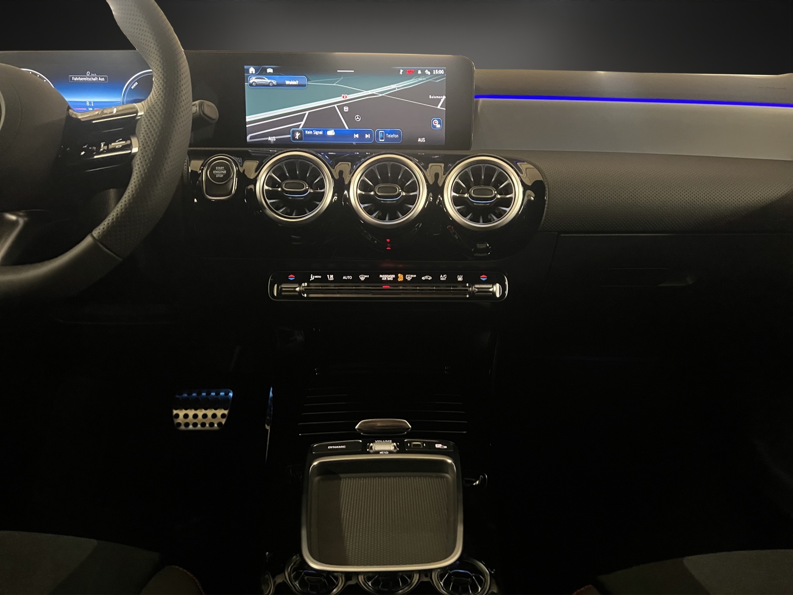 MERCEDES-BENZ A 250 e EQ Star 8G-DCT-image-9