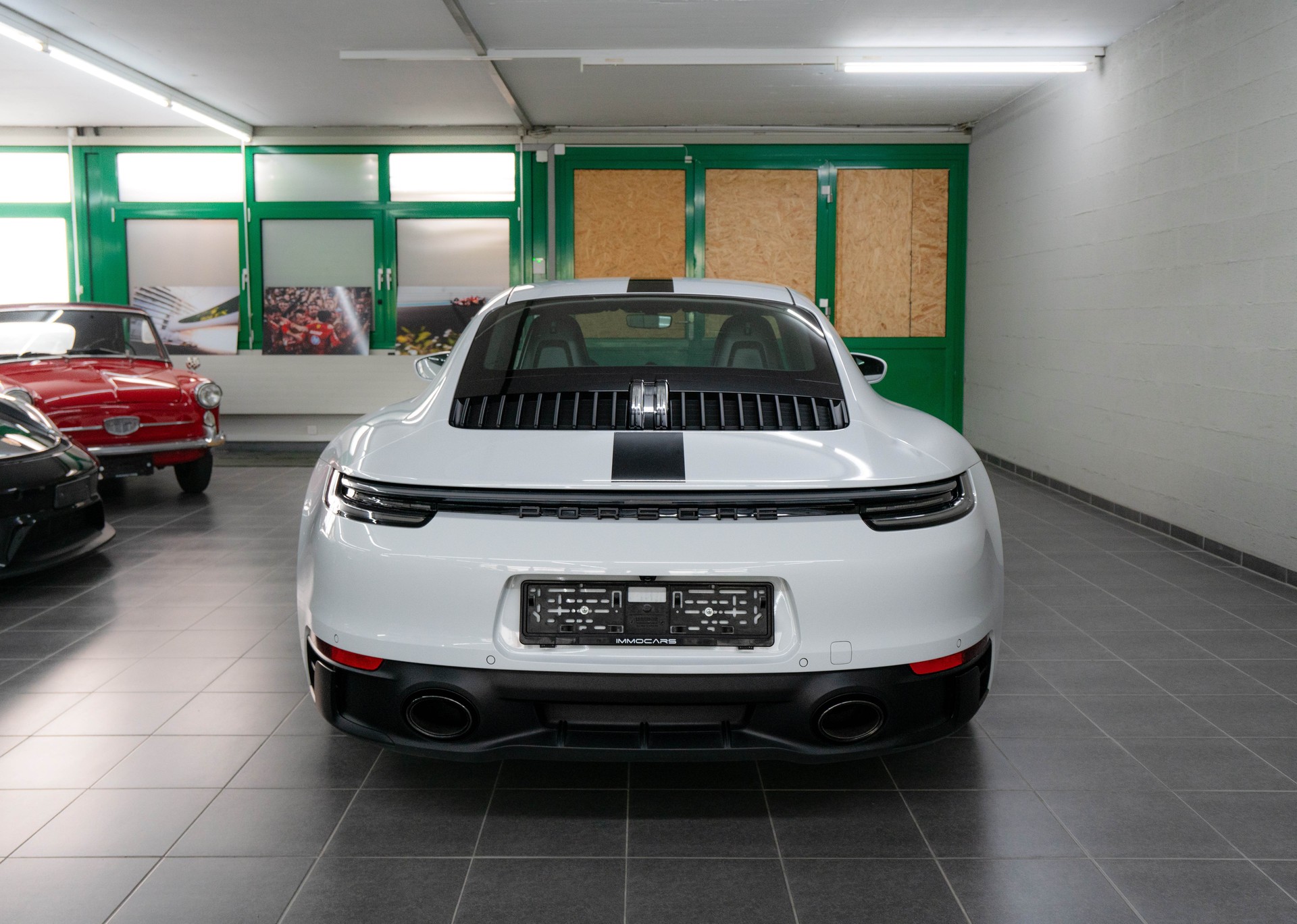 PORSCHE 911 Carrera 4 GTS PDK-image-5