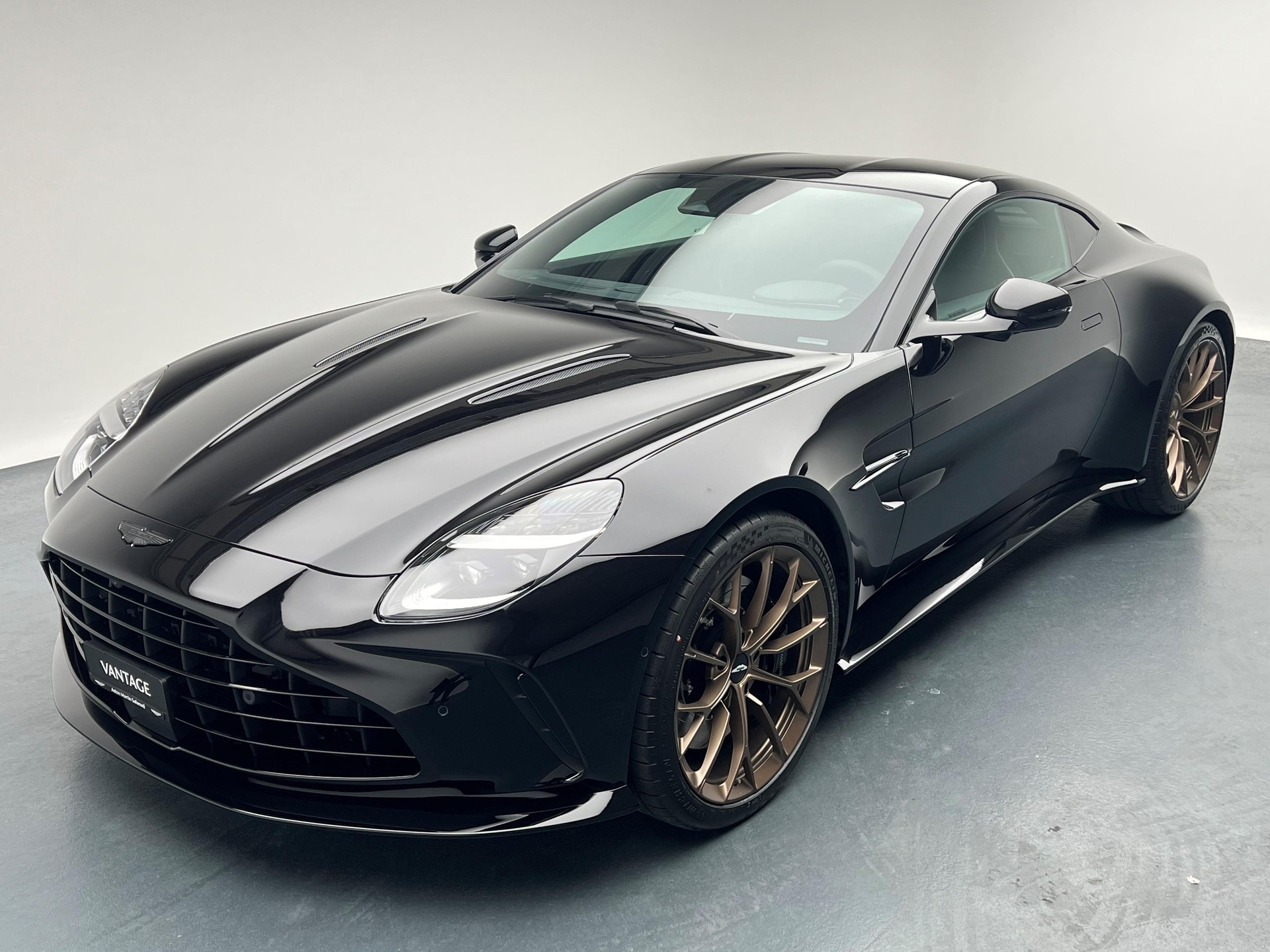 ASTON MARTIN V8 Vantage Coupé 4.0 V8 Bi-Turbo-image-0