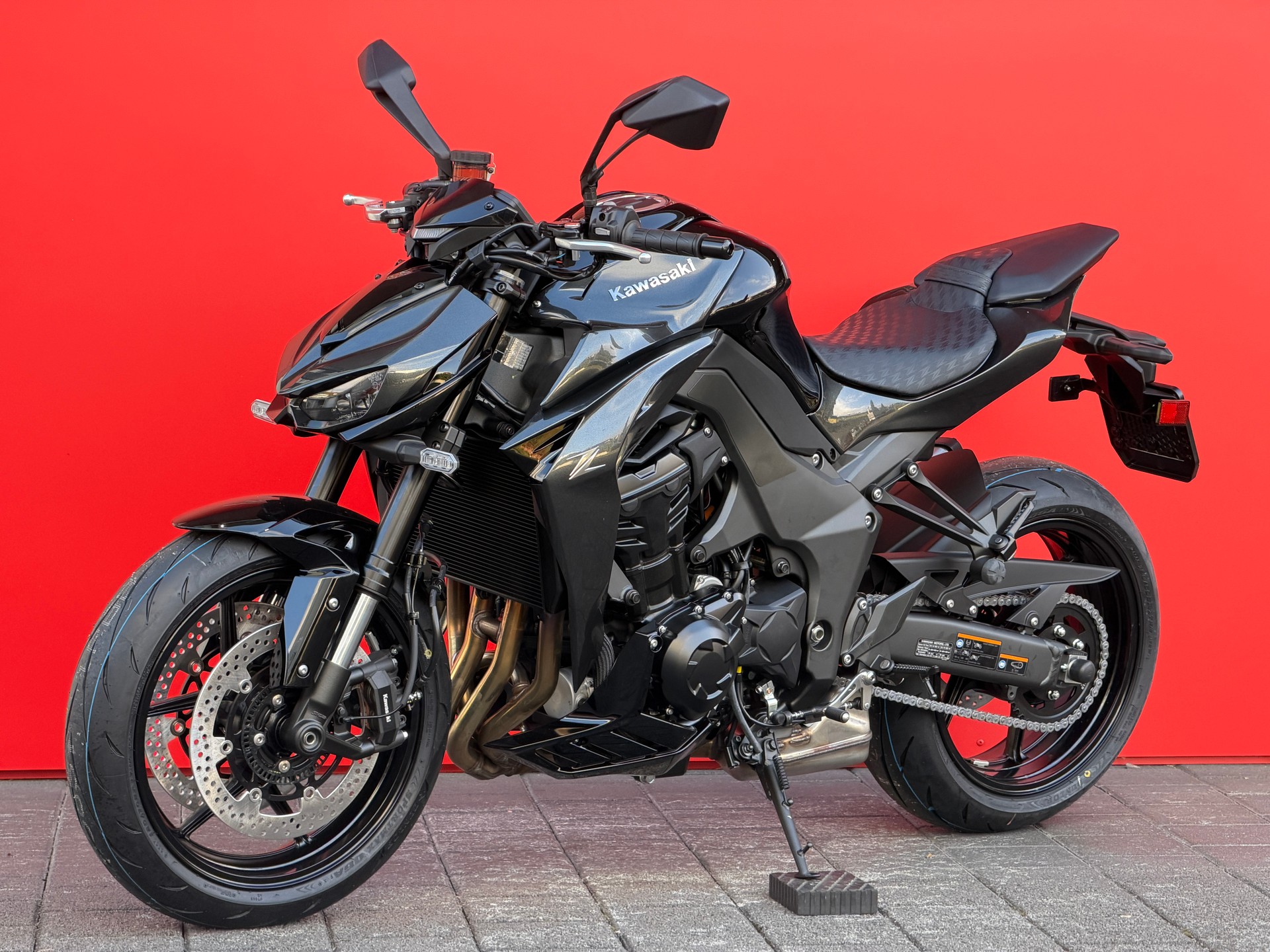 KAWASAKI Z1100-showroom-element-3