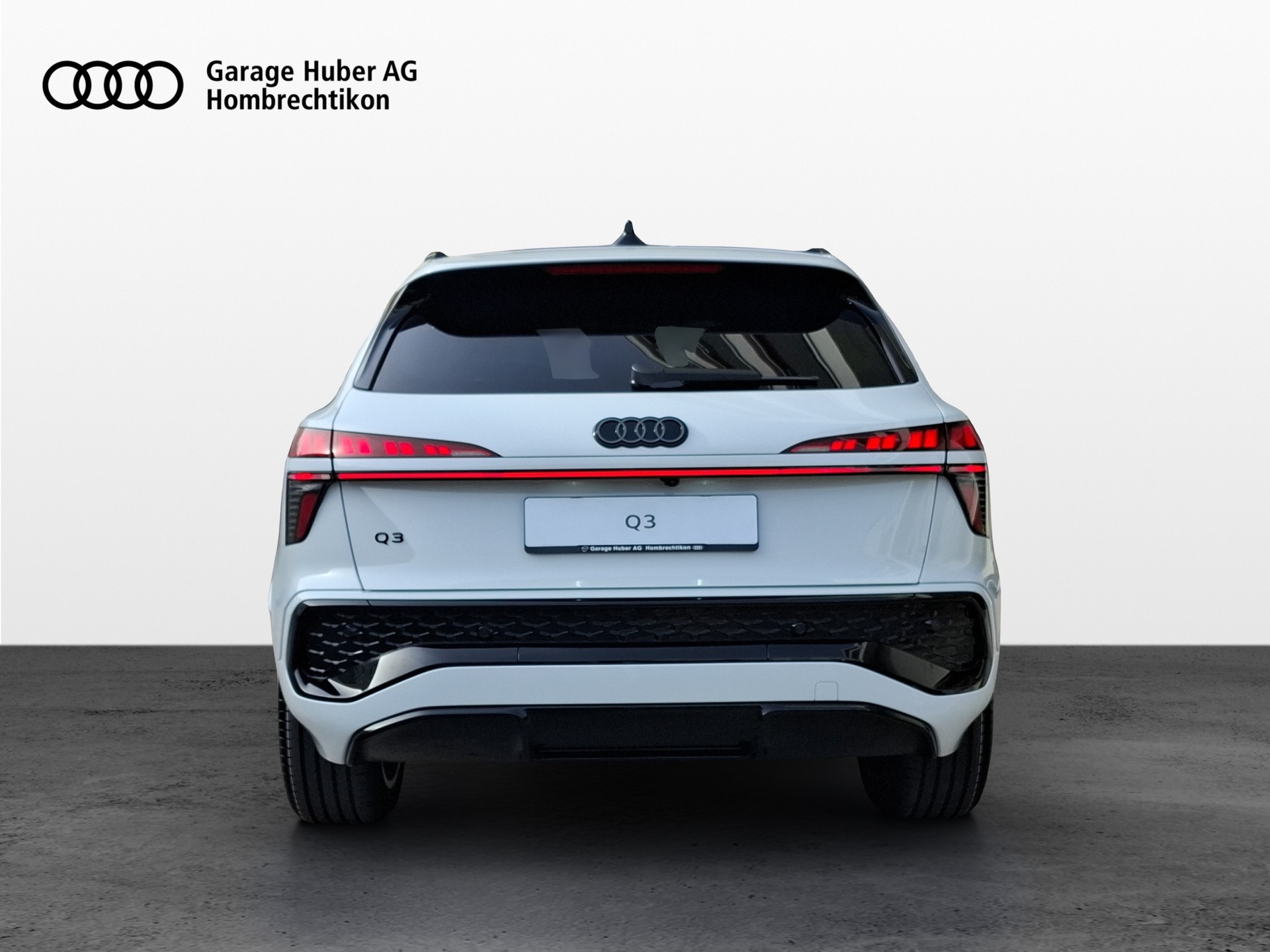 AUDI Q3 SUV 110 kW TFSI S tronic-image-3