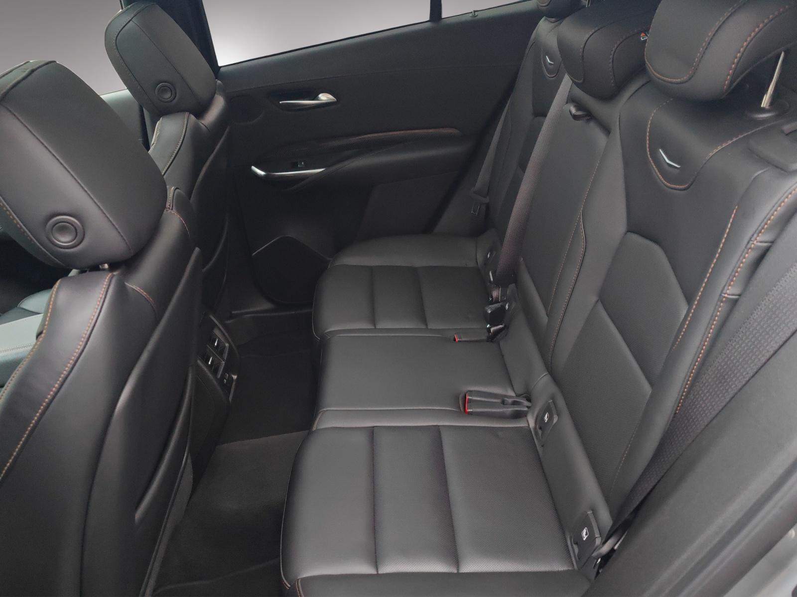 CADILLAC XT4 2.0 T Sport AWD-image-15