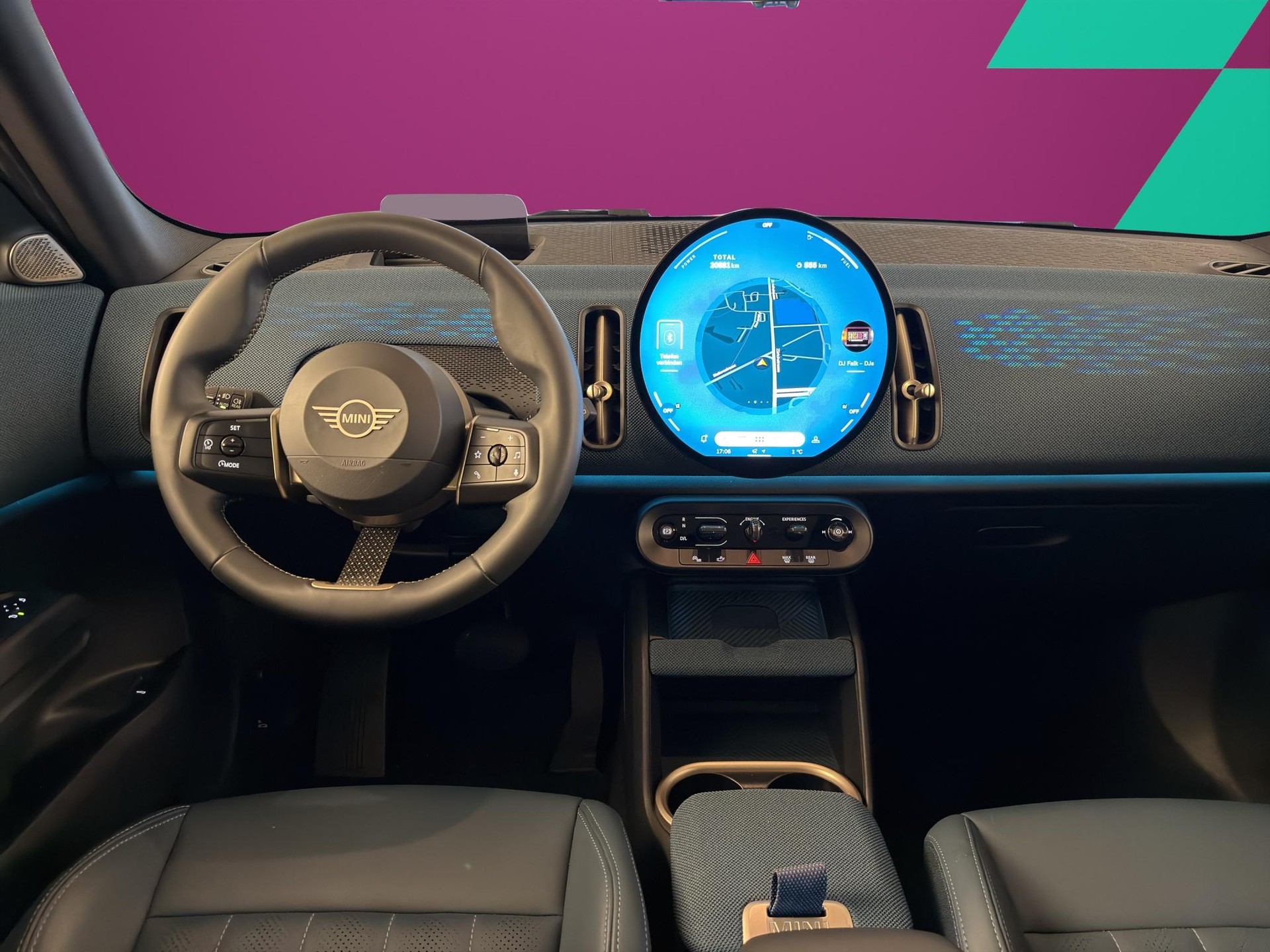MINI Countryman C-image-12
