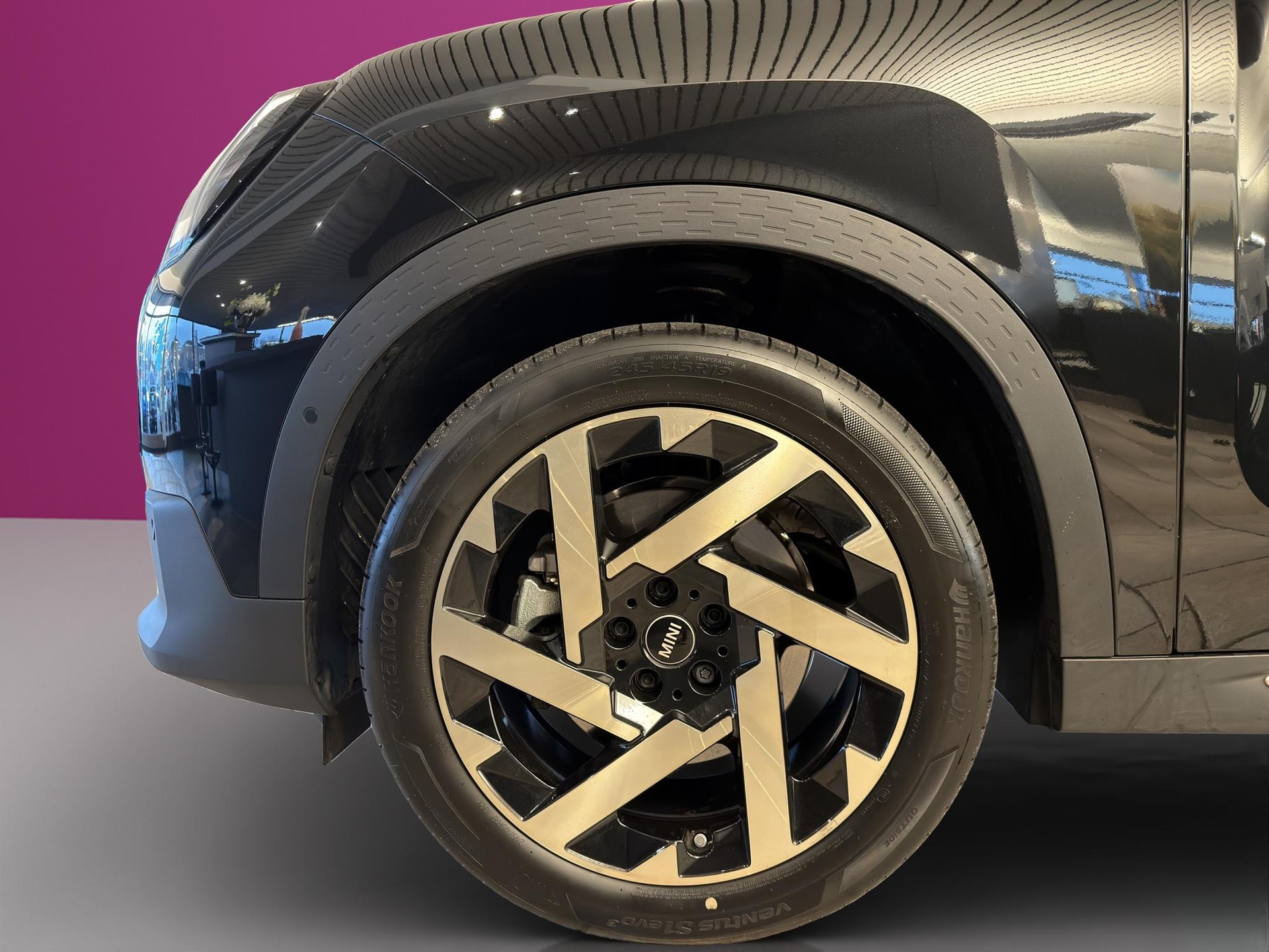 MINI Countryman C-image-8