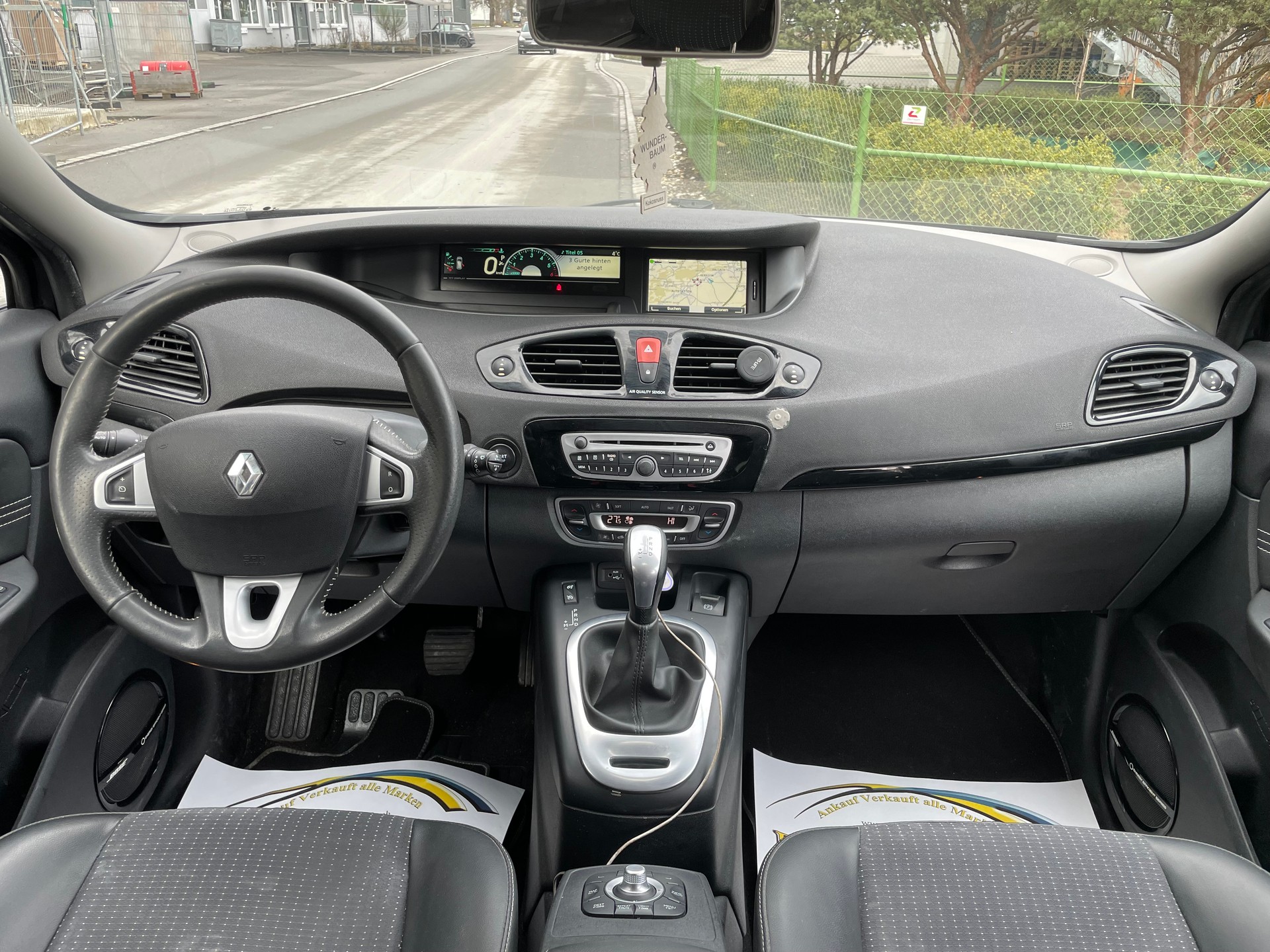 RENAULT Grand Scénic 1.5 dCi Bose EDC-image-9