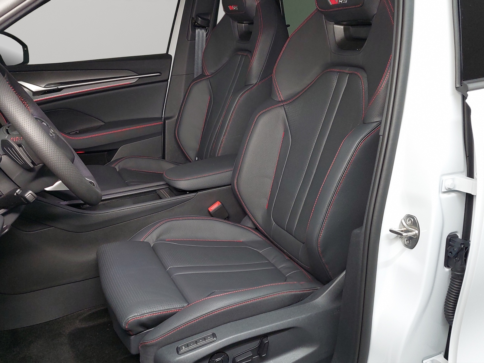 SKODA Kodiaq 2.0 TSI RS 4x4-image-5