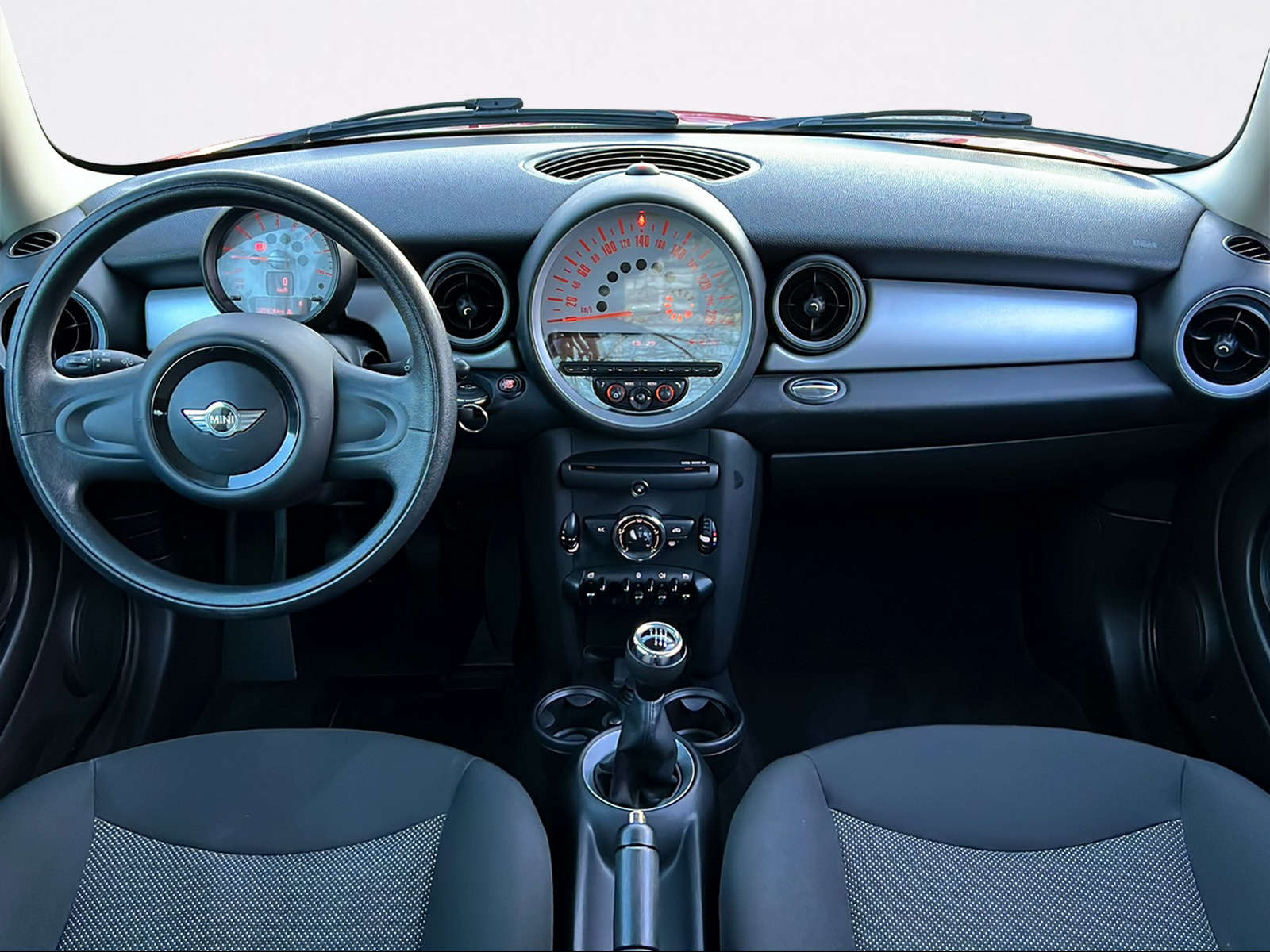 MINI Cooper-image-4