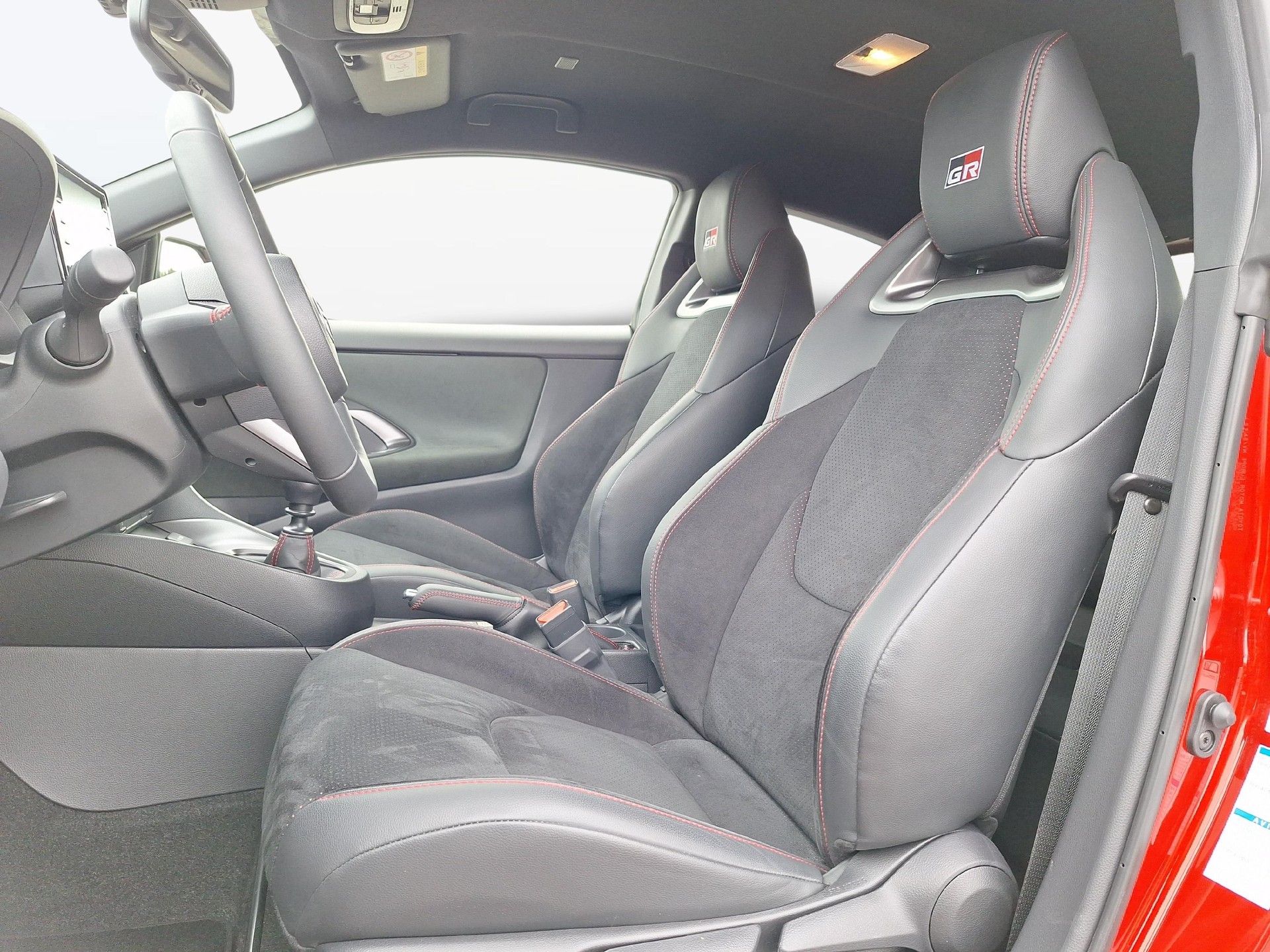 TOYOTA GR Yaris 1.6 Turbo Sport 4x4-image-9