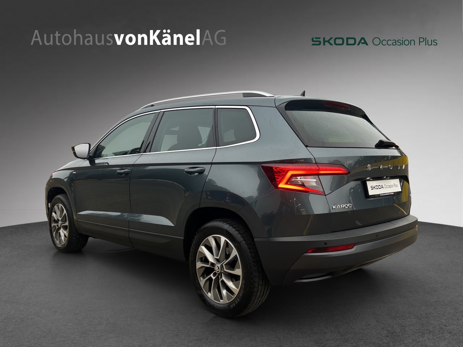 SKODA Karoq 2.0 TDI CR Clever 4x4 DSG-image-2