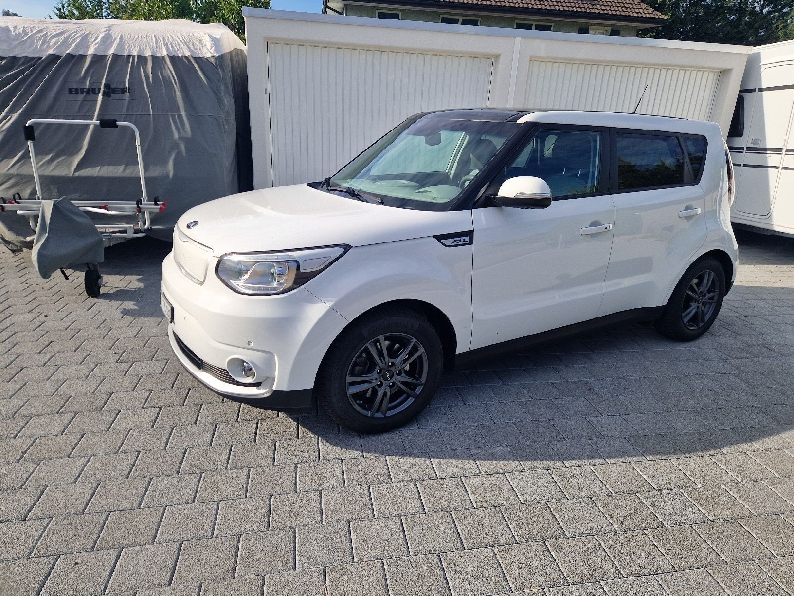 KIA Soul EV Style - mit NEUER HV Batterie!-image-1