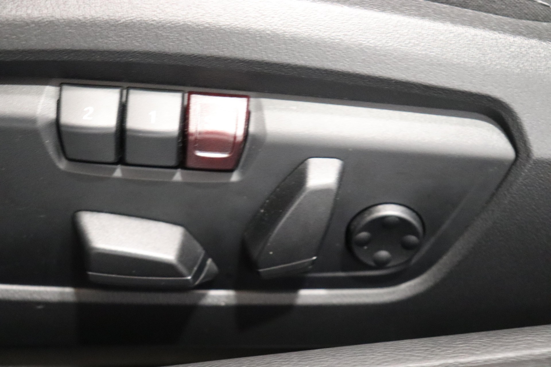 MINI F66 2.0i John Cooper Works-image-13
