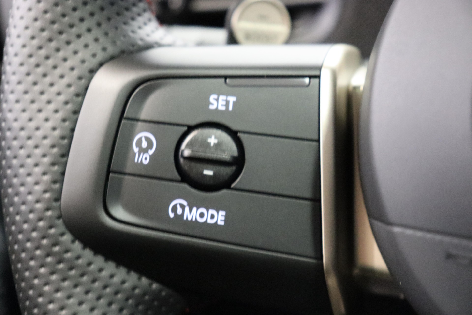 MINI F66 2.0i John Cooper Works-image-15
