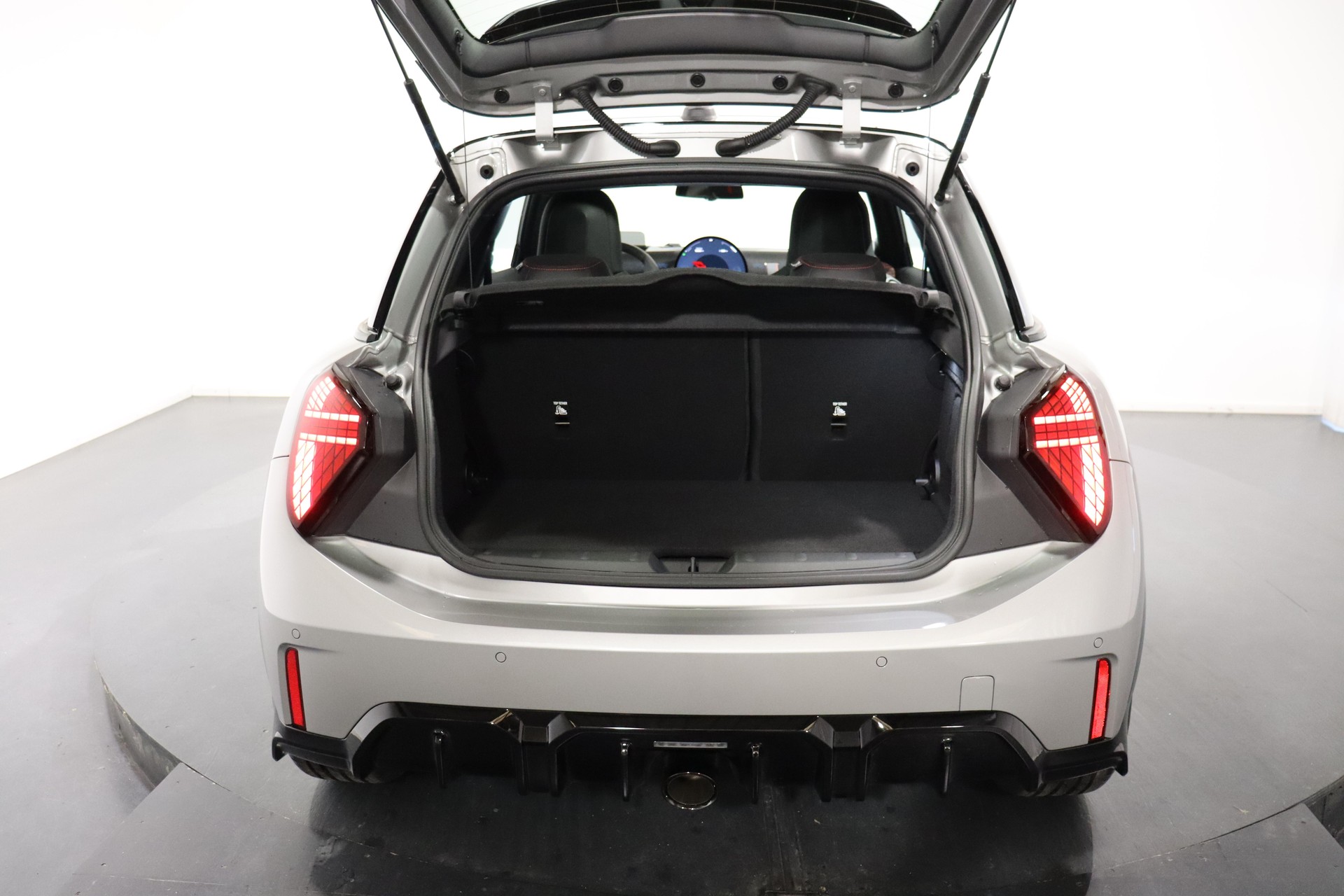 MINI F66 2.0i John Cooper Works-image-4