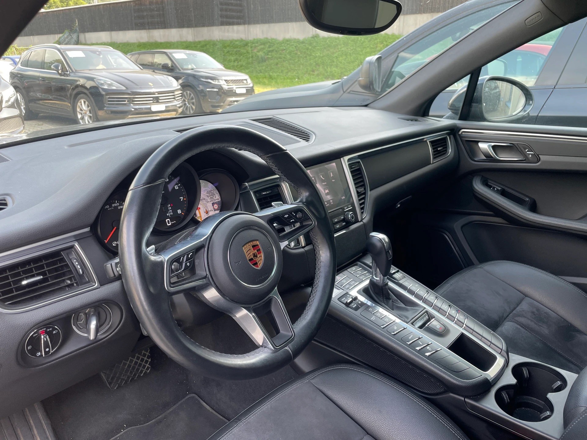 PORSCHE Macan PDK-image-7