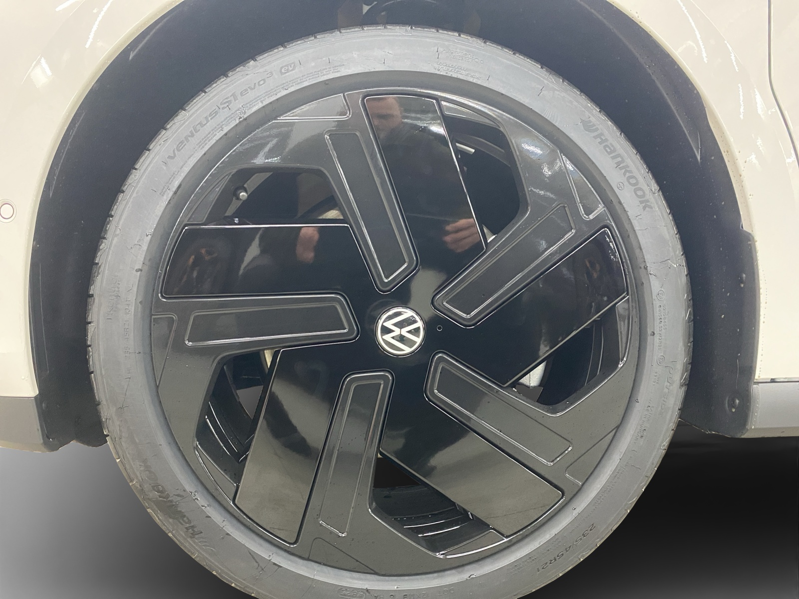 VW ID.Buzz NWB GTX 4 Motion-image-15