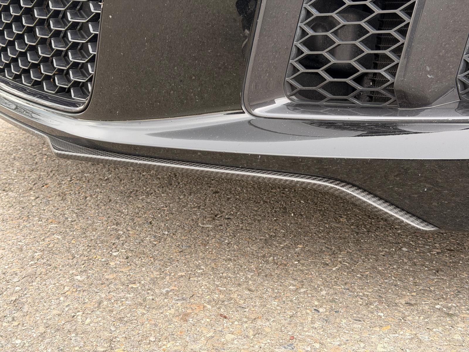 AUDI R8 Coupé 5.2 plus S-Tronic **Voll Carbon**-image-13