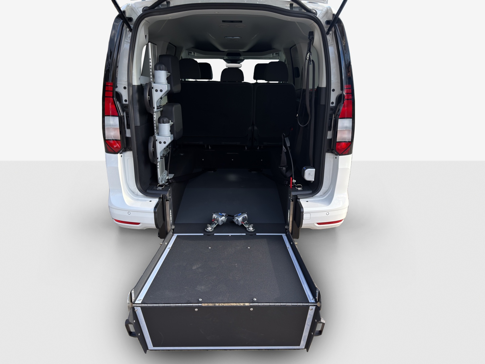 VW Caddy Maxi 1.5 TSI Liberty DSG-image-12