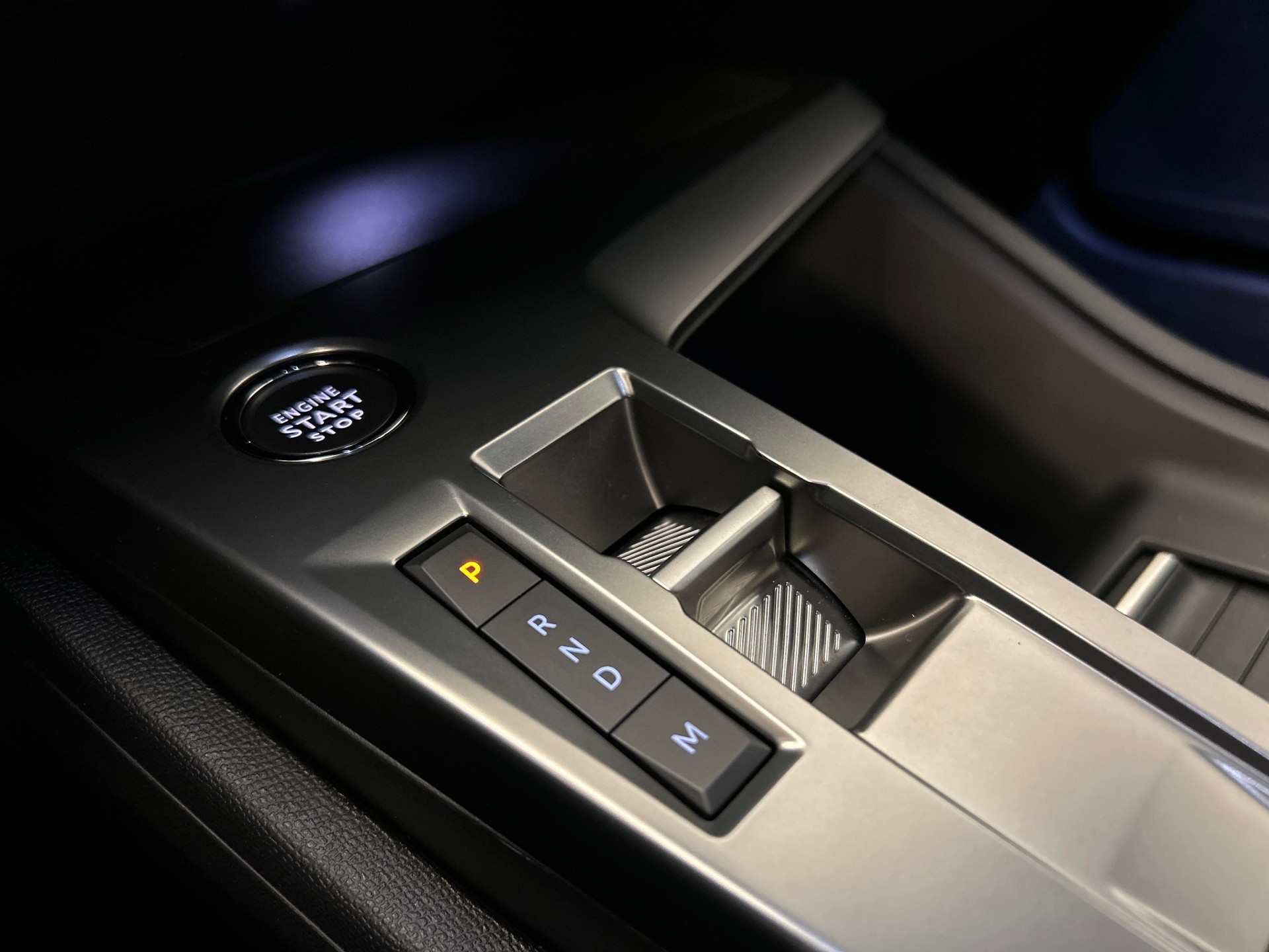 PEUGEOT 308 1.5 BlueHDi Active Pack-image-12