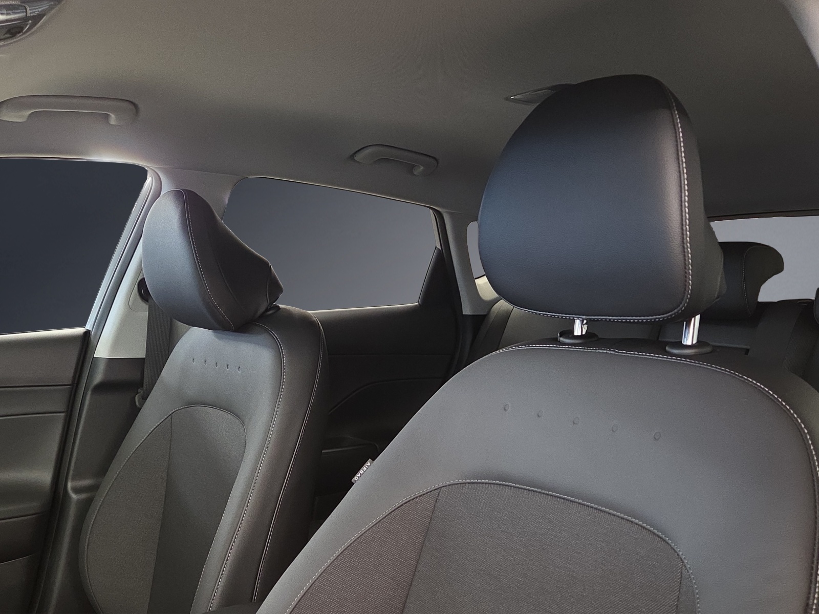 HYUNDAI Kona 1.6 GDi HEV Amplia DCT-image-7