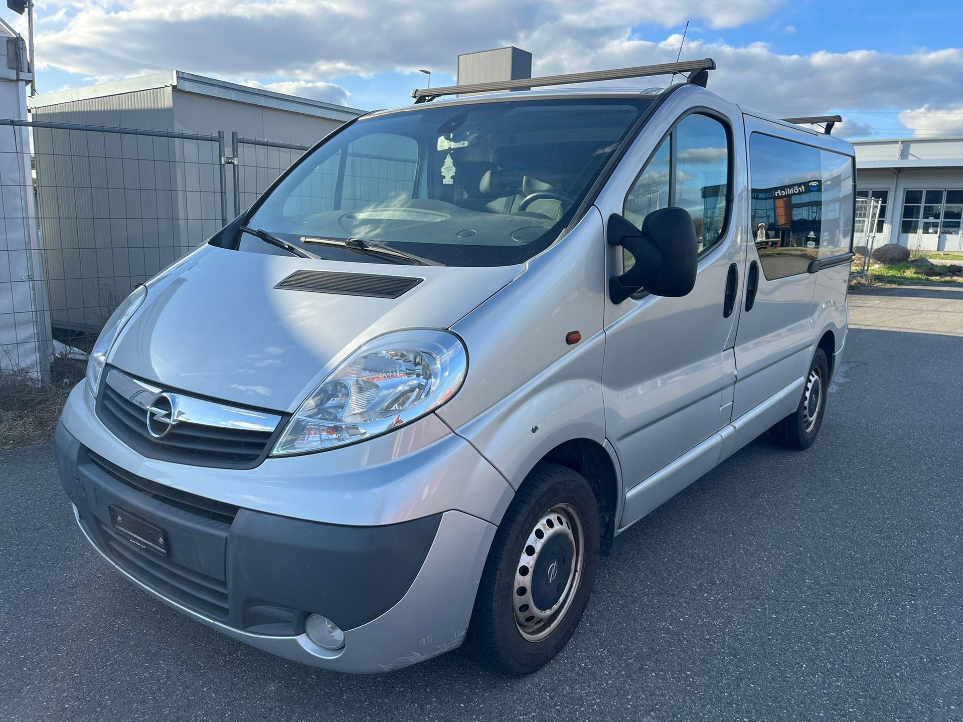 OPEL Vivaro 2.0 CDTI ecoFLEX 2.9t L2H1 Easytronic-image-2