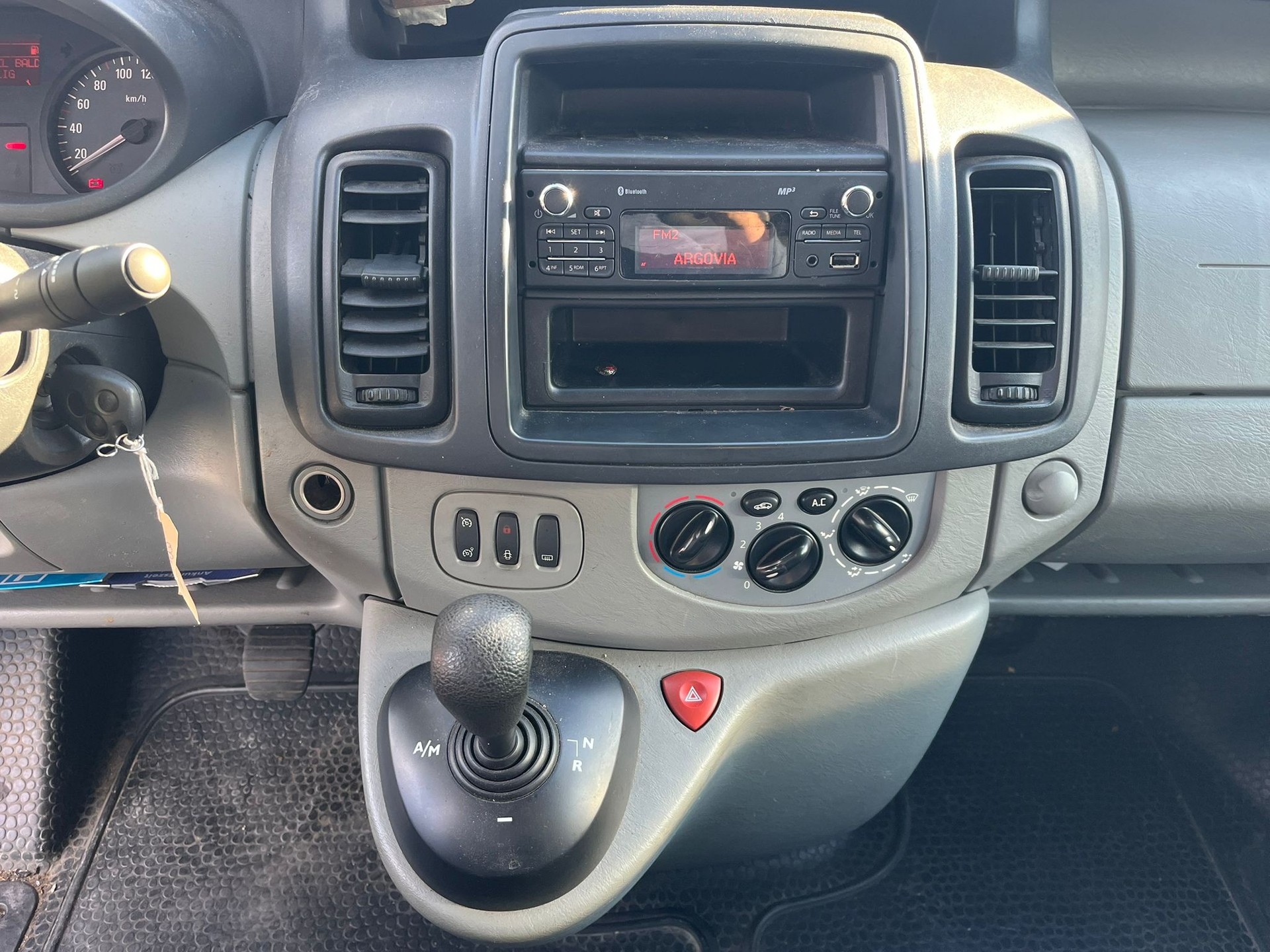 OPEL Vivaro 2.0 CDTI ecoFLEX 2.9t L2H1 Easytronic-image-5