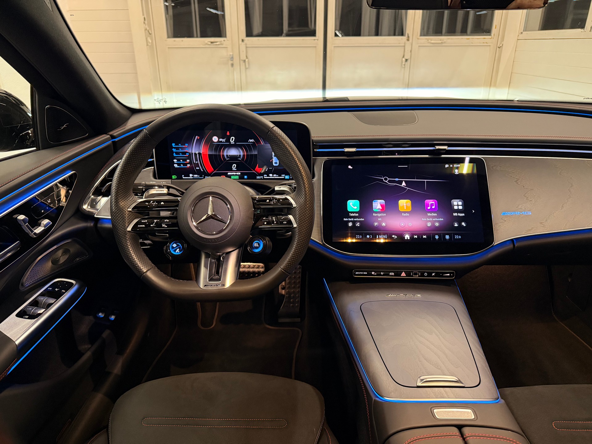 MERCEDES-BENZ E 53 Hybrid AMG 4matic+-image-9