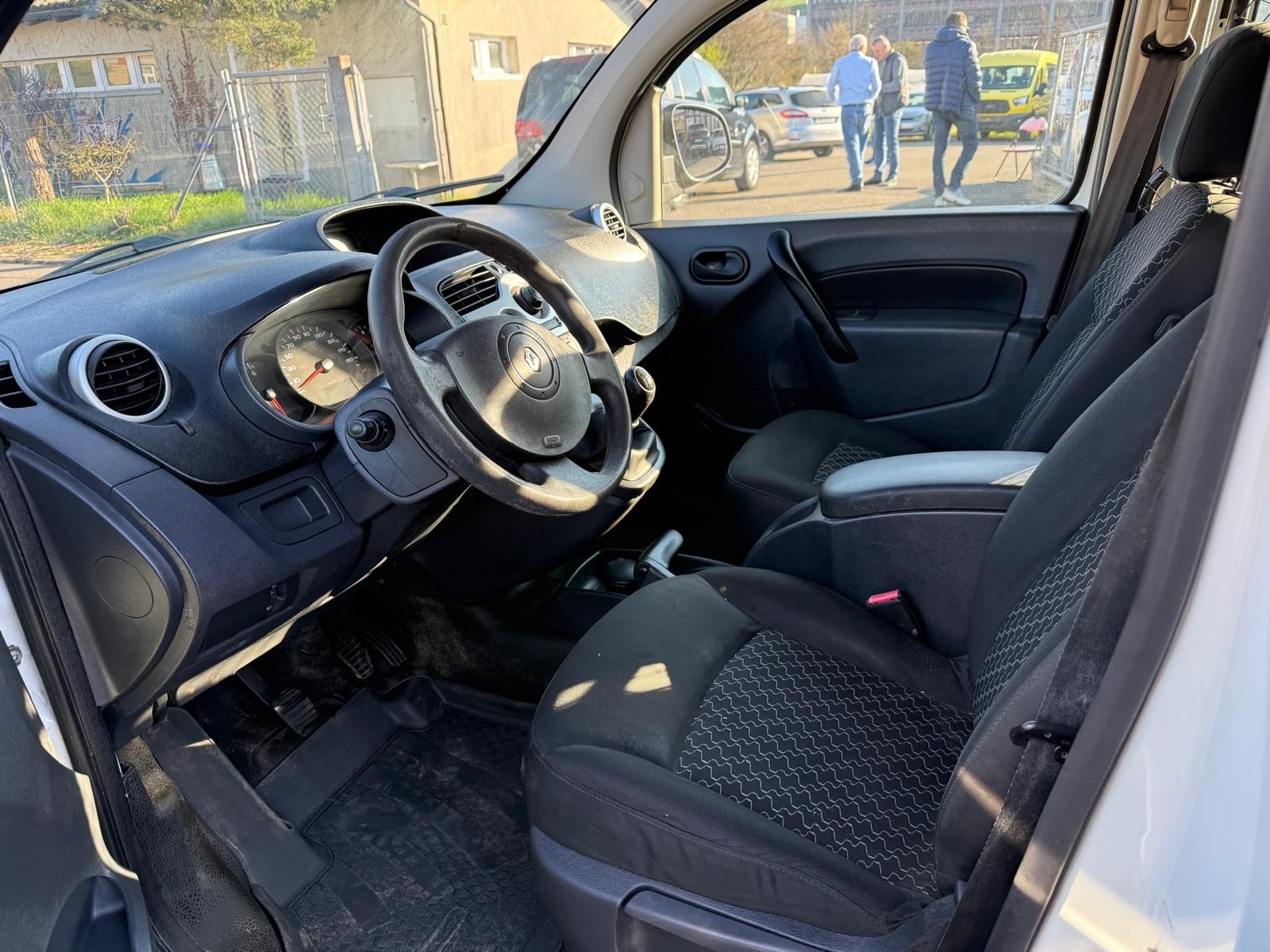 RENAULT Kangoo Maxi dCi 90 2 Plätze / 2 places-image-11