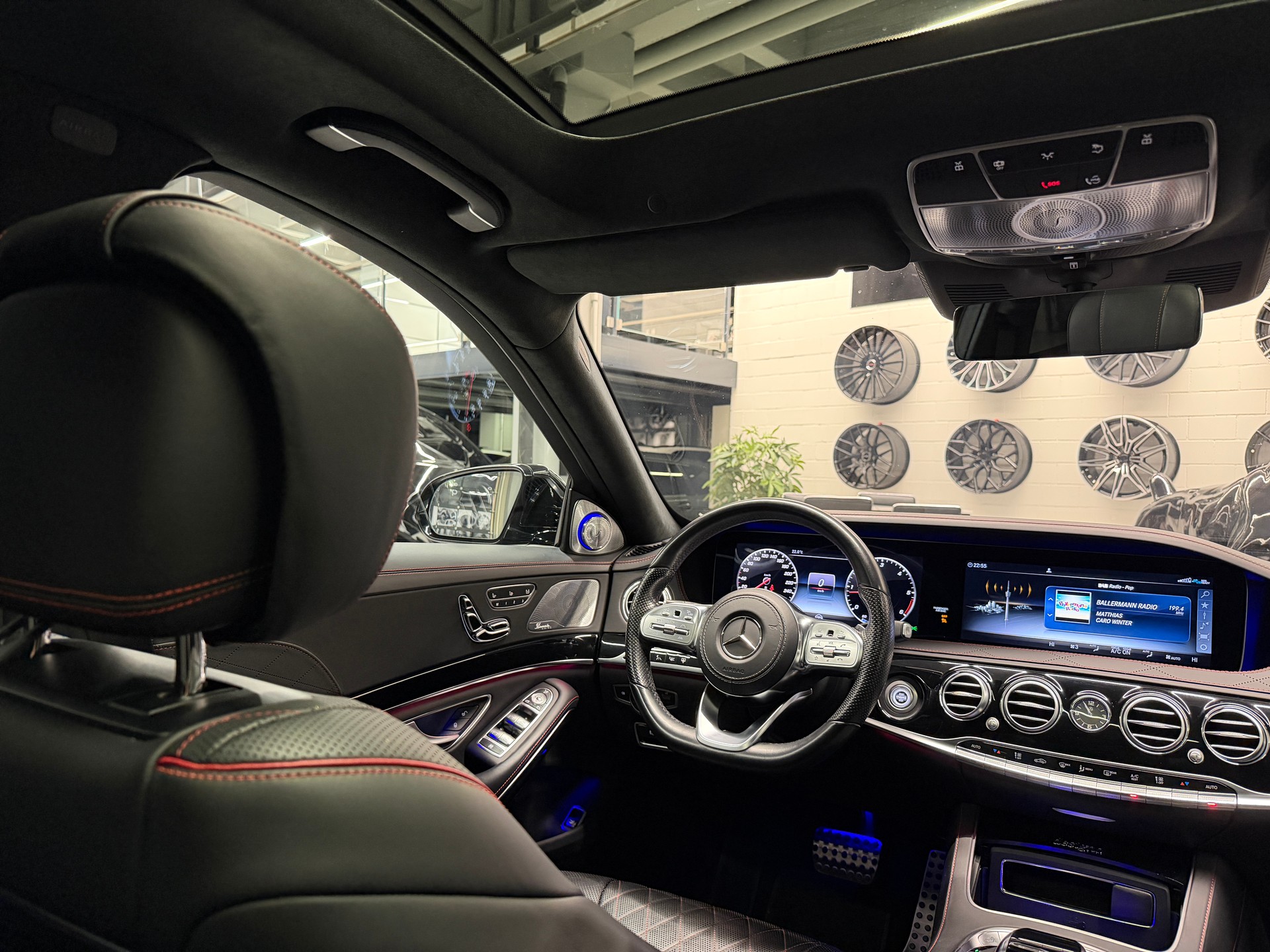 MERCEDES-BENZ S 400 d AMG Line 4matic lang (NP CHF 191'340)-image-16