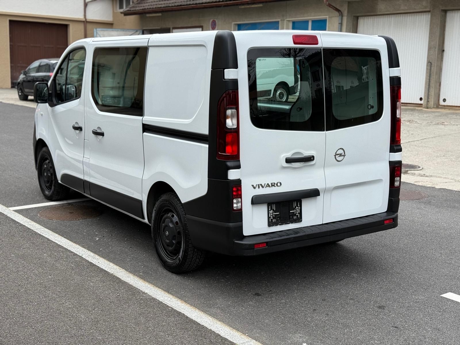 OPEL Vivaro 1.6 CDTI 2.7t L1H1-image-4