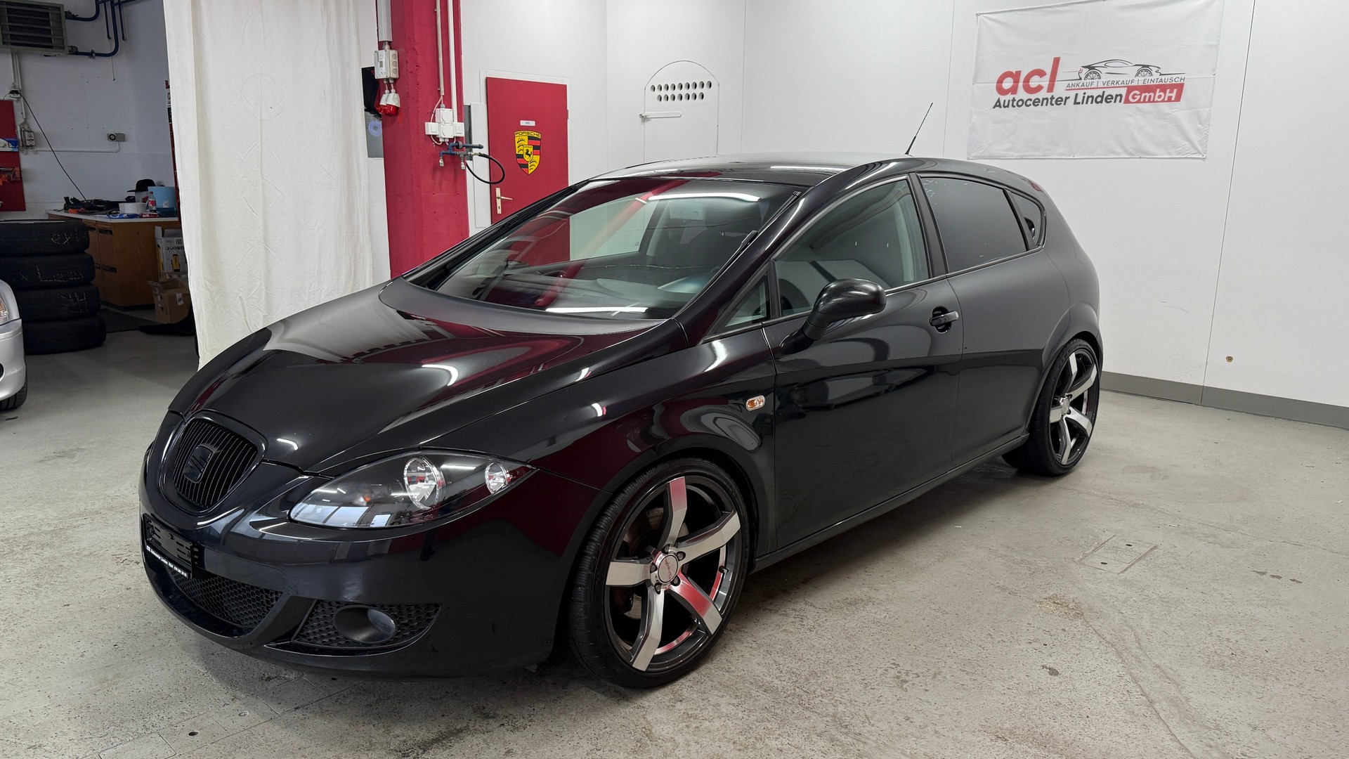 SEAT Leon 2.0 TSI FR, CH Fahrzeug, frisch ab MFK, Servicegepflegt, FR, Klima, 200PS, DAB, BT, USB, u.v.m-image-3